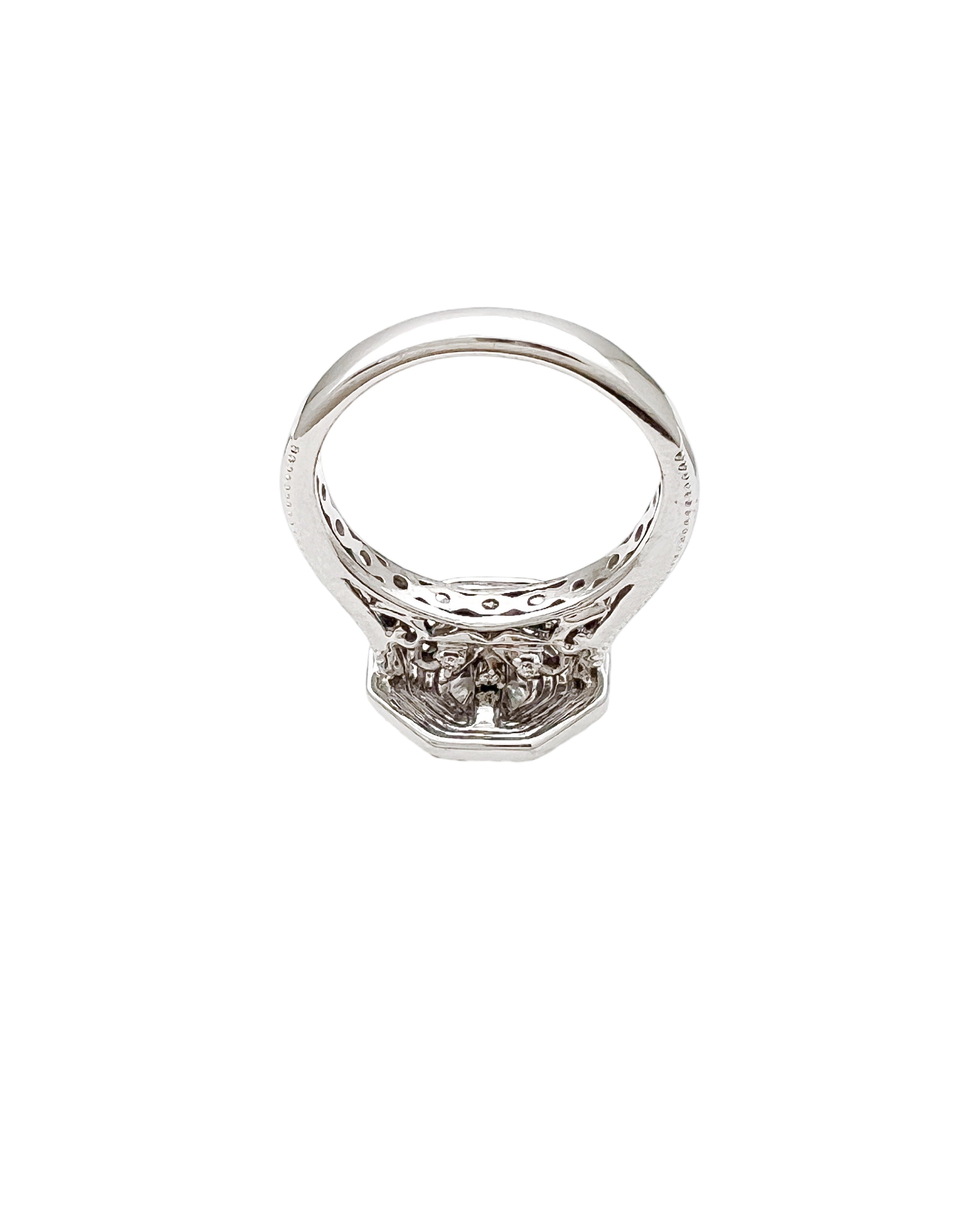 1.69 Carats Diamonds VS2(Center 0.51/5.2MM) Set In 14 Karat White Gold Ring
