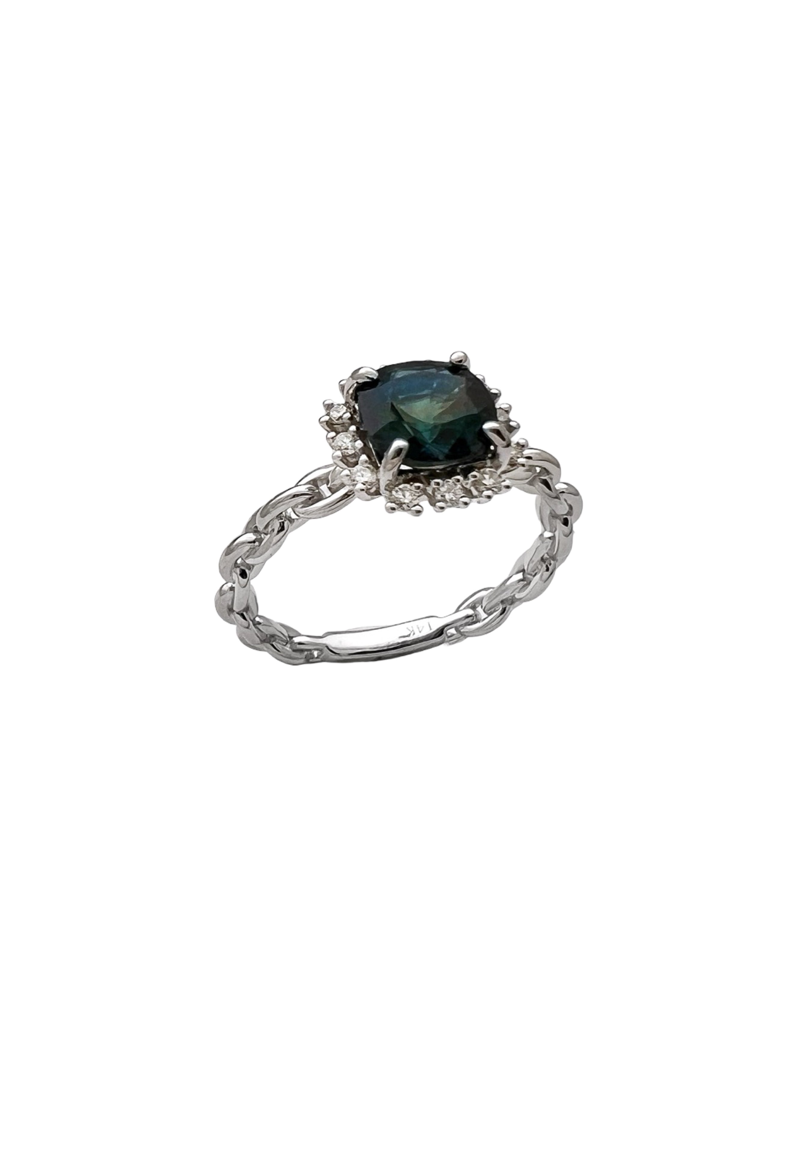 1.70 Carats Ceylon Sapphire Heat (Certified) & 0.25 Carats Diamonds VS2 Set In 14K Gold Ring