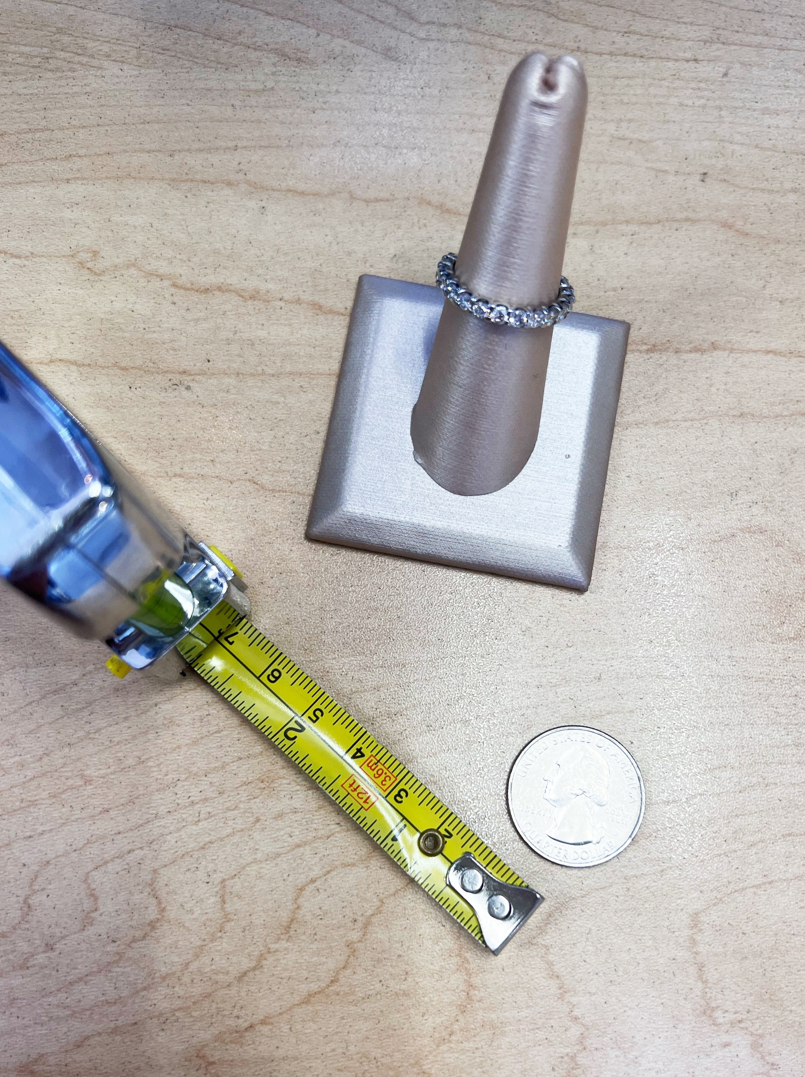 2.04 Carats Diamonds VS2 Set in 14 Karat White Gold Ring