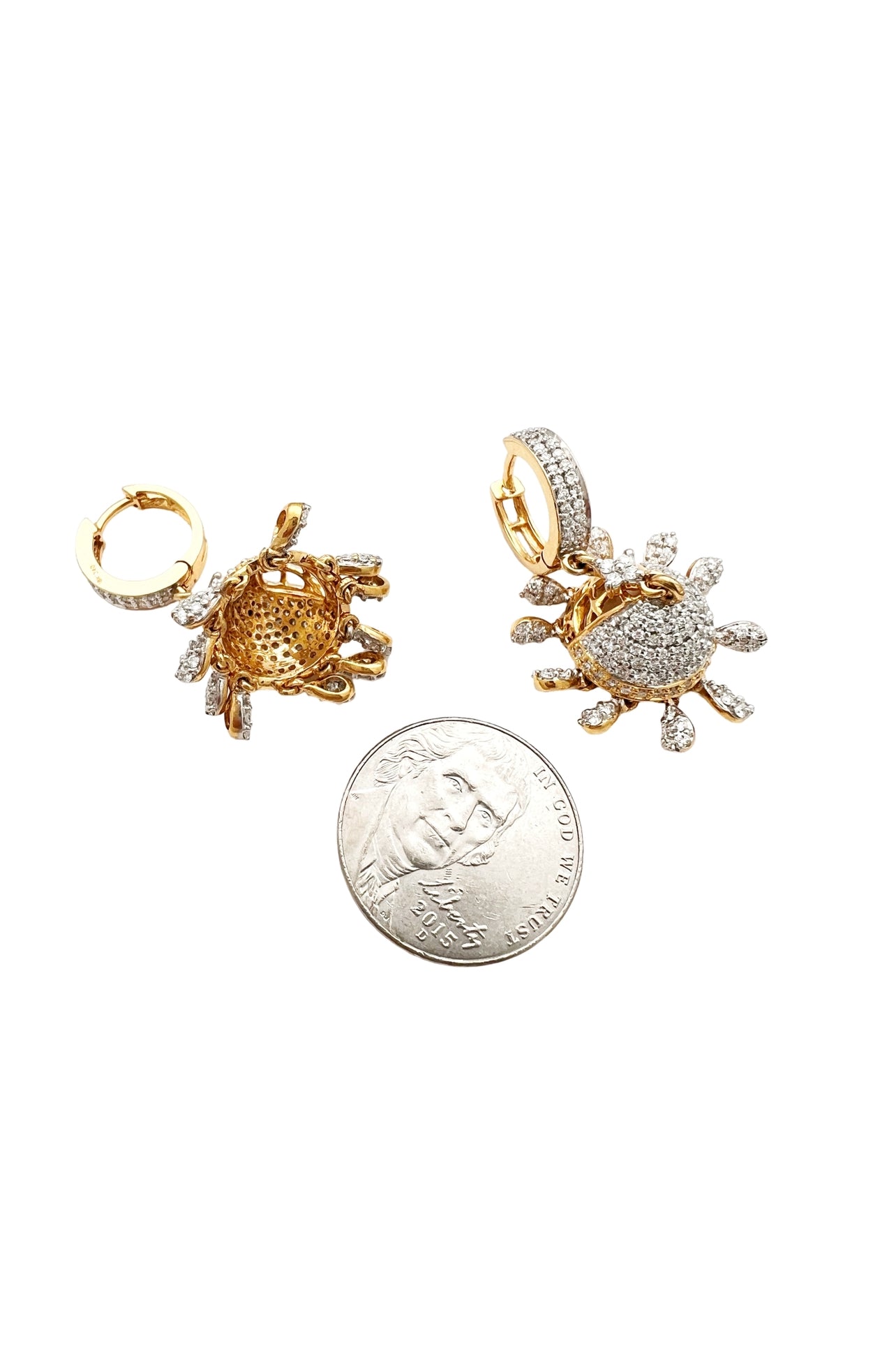 4.32 Carats Diamonds VS2 Set In 18 Karat Yellow Gold Jhumka Earrings