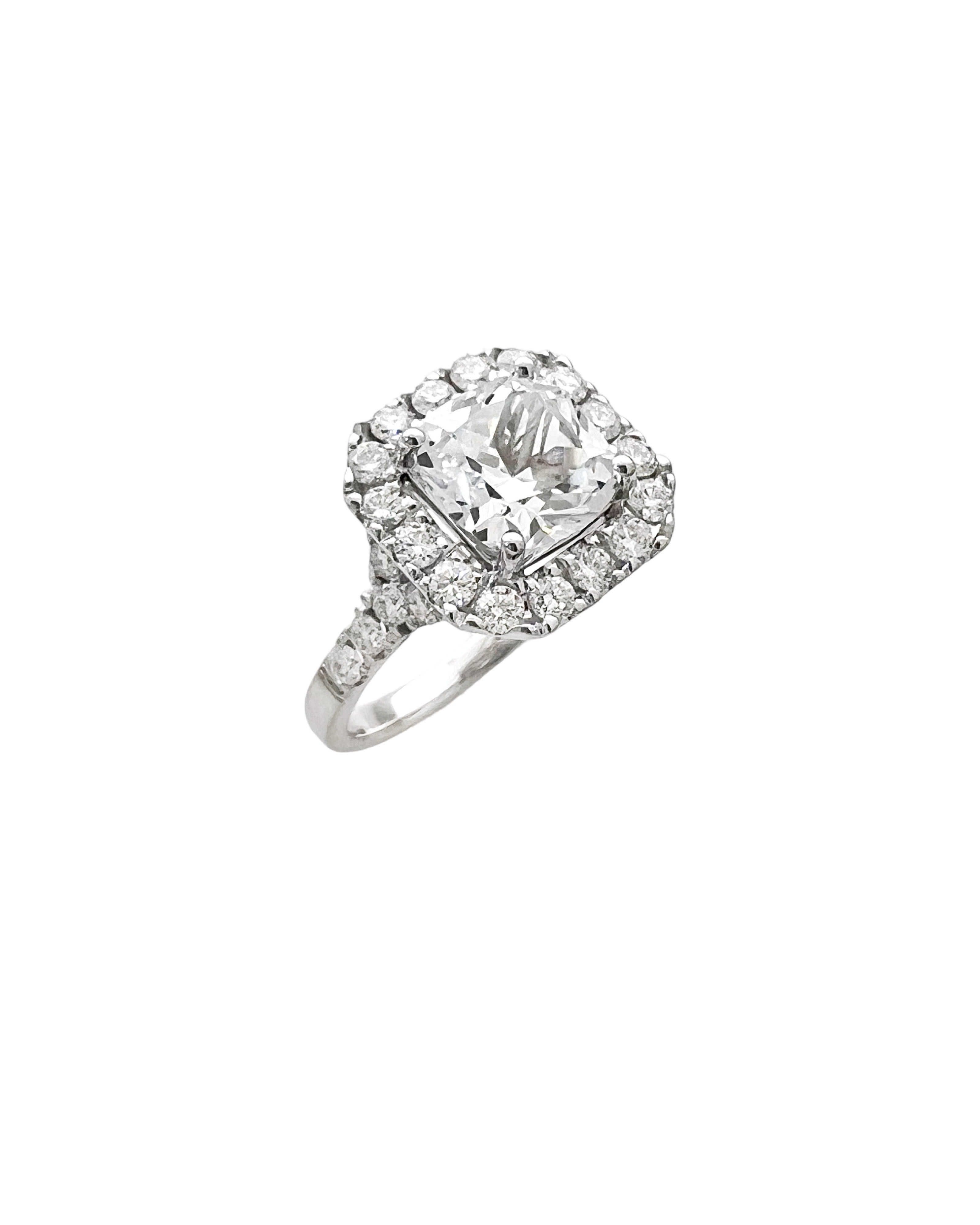 2.68 Carats White Sapphire Unheated (Certified) & 1.01 Carats Diamonds VS2 Set In 14 Karat White Gold Ring
