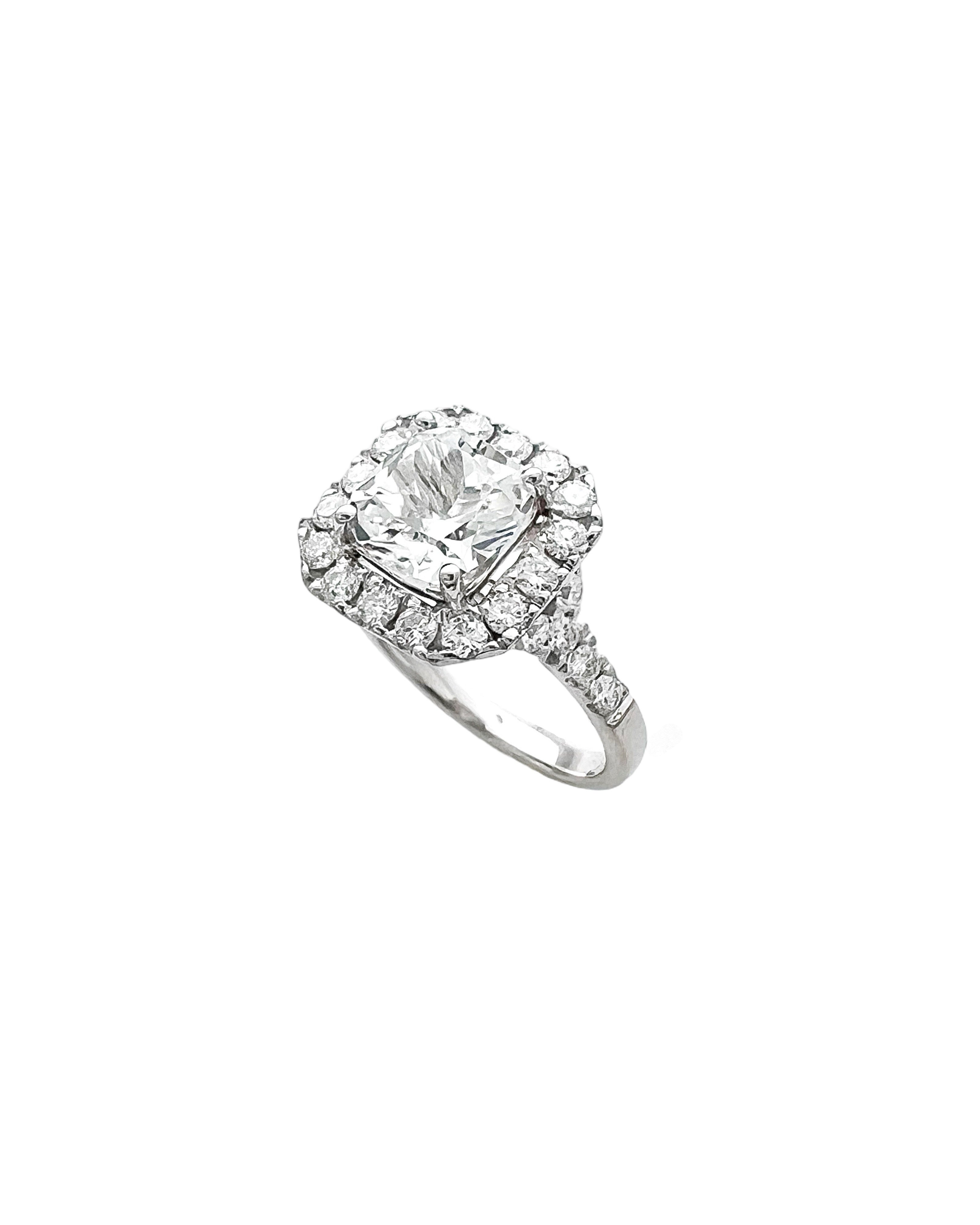 2.68 Carats White Sapphire Unheated (Certified) & 1.01 Carats Diamonds VS2 Set In 14 Karat White Gold Ring