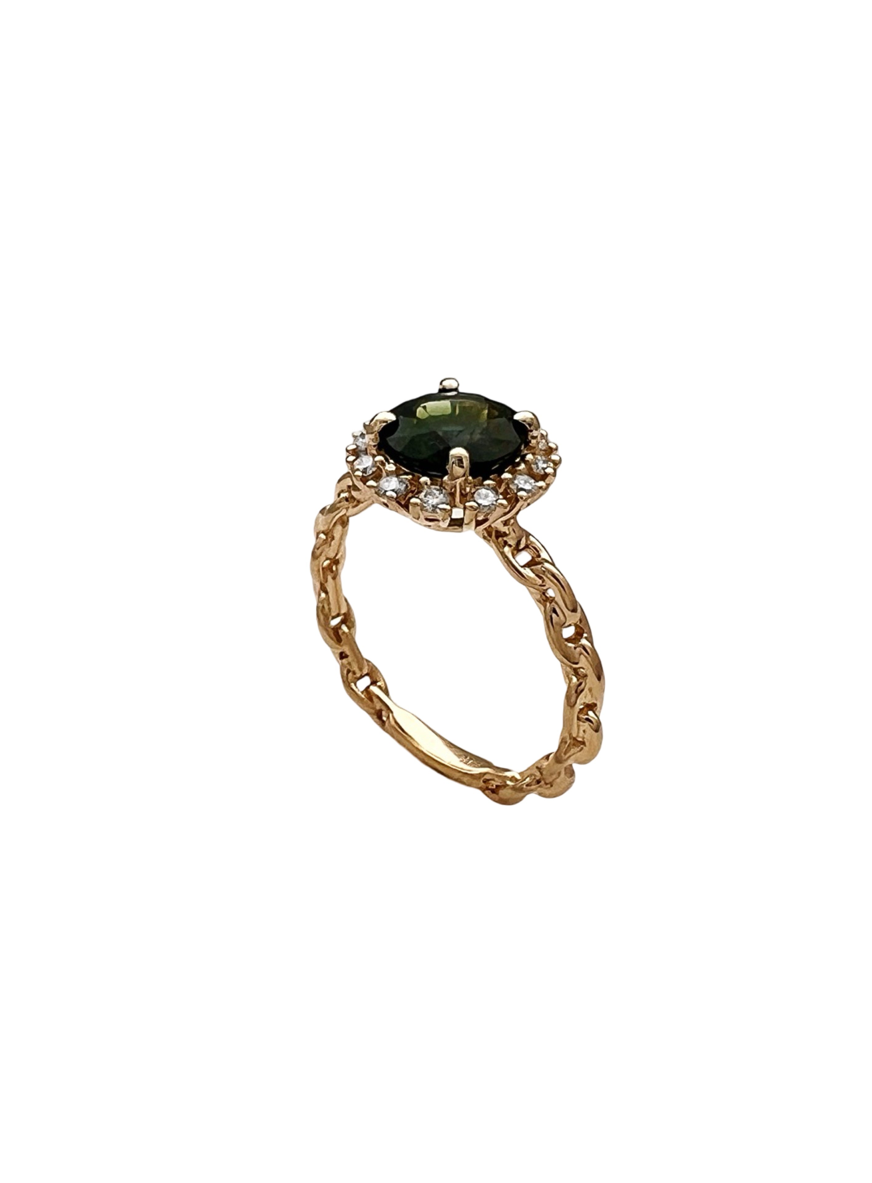 1.79 Carats Ceylon Sapphire (Certified) & 0.31 Carats Diamonds VS2 Set In 14K Yellow Gold Ring