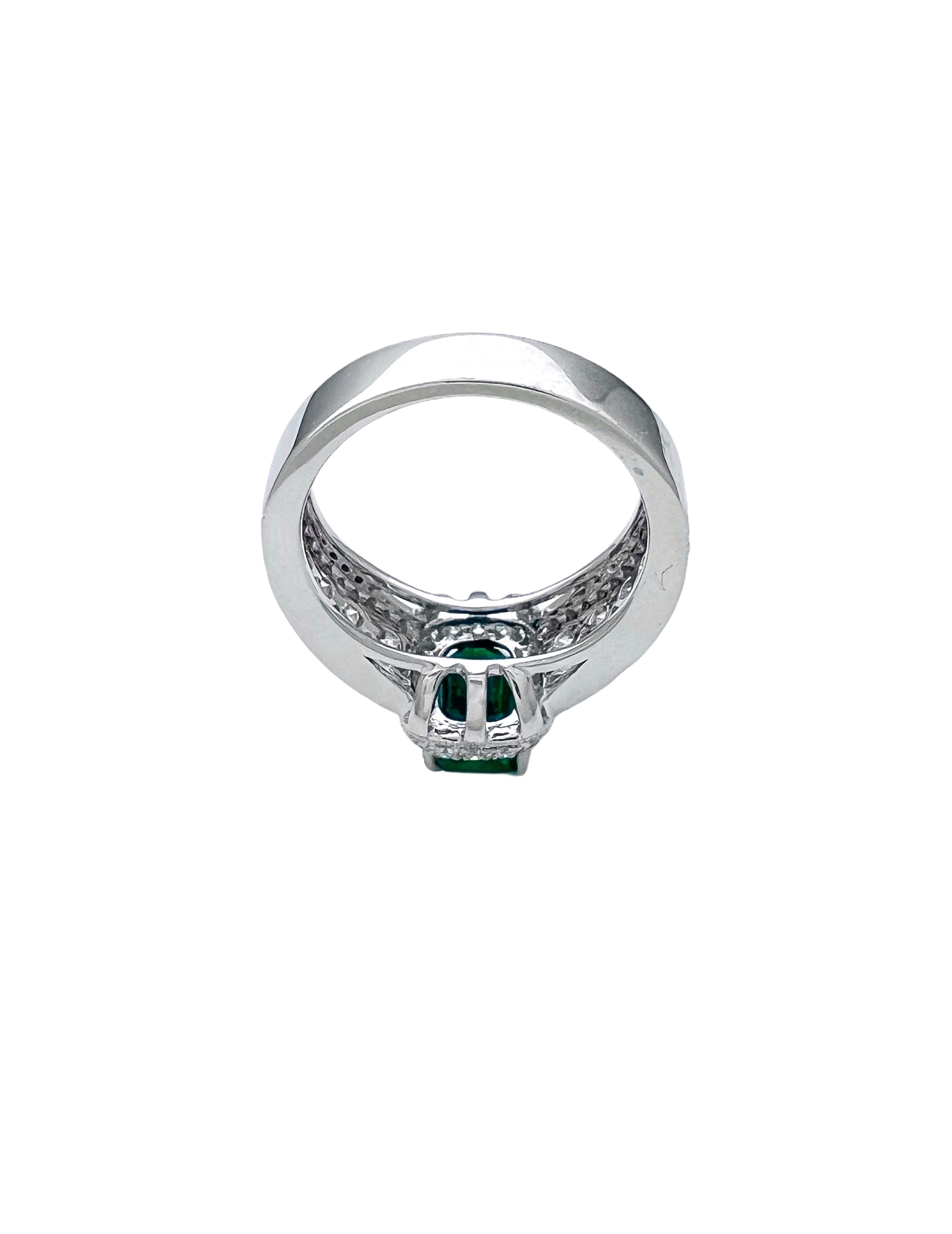 2.01 Carats Emerald Zambian F1 (Certified) & 2.01 Carats Diamond VS2 Set In 14 Karat White Gold Ring