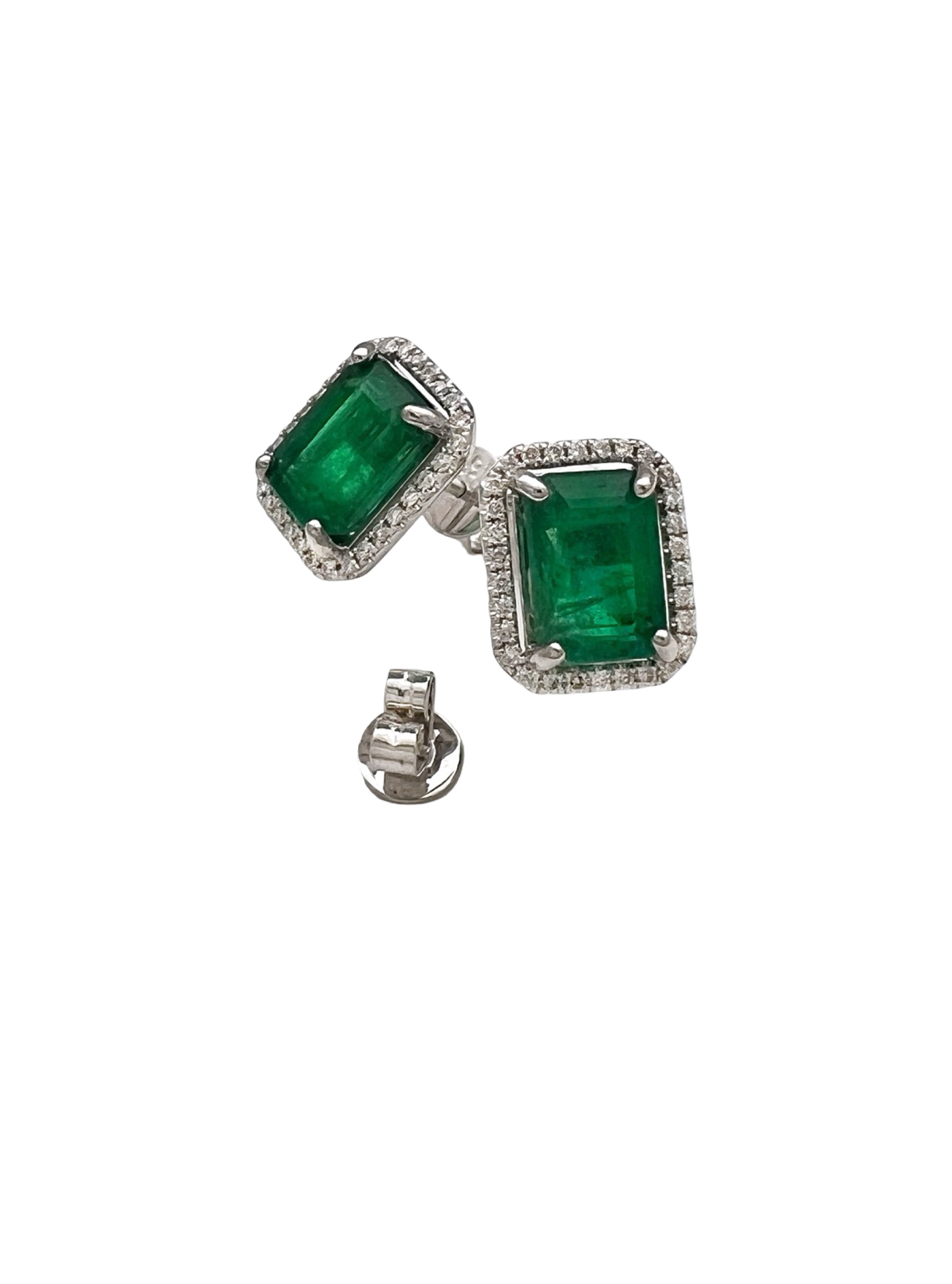 4.47 Carats Brazilian Emeralds F2 (Certified) & 0.42 Carats Diamonds Set 14k White Gold Earrings