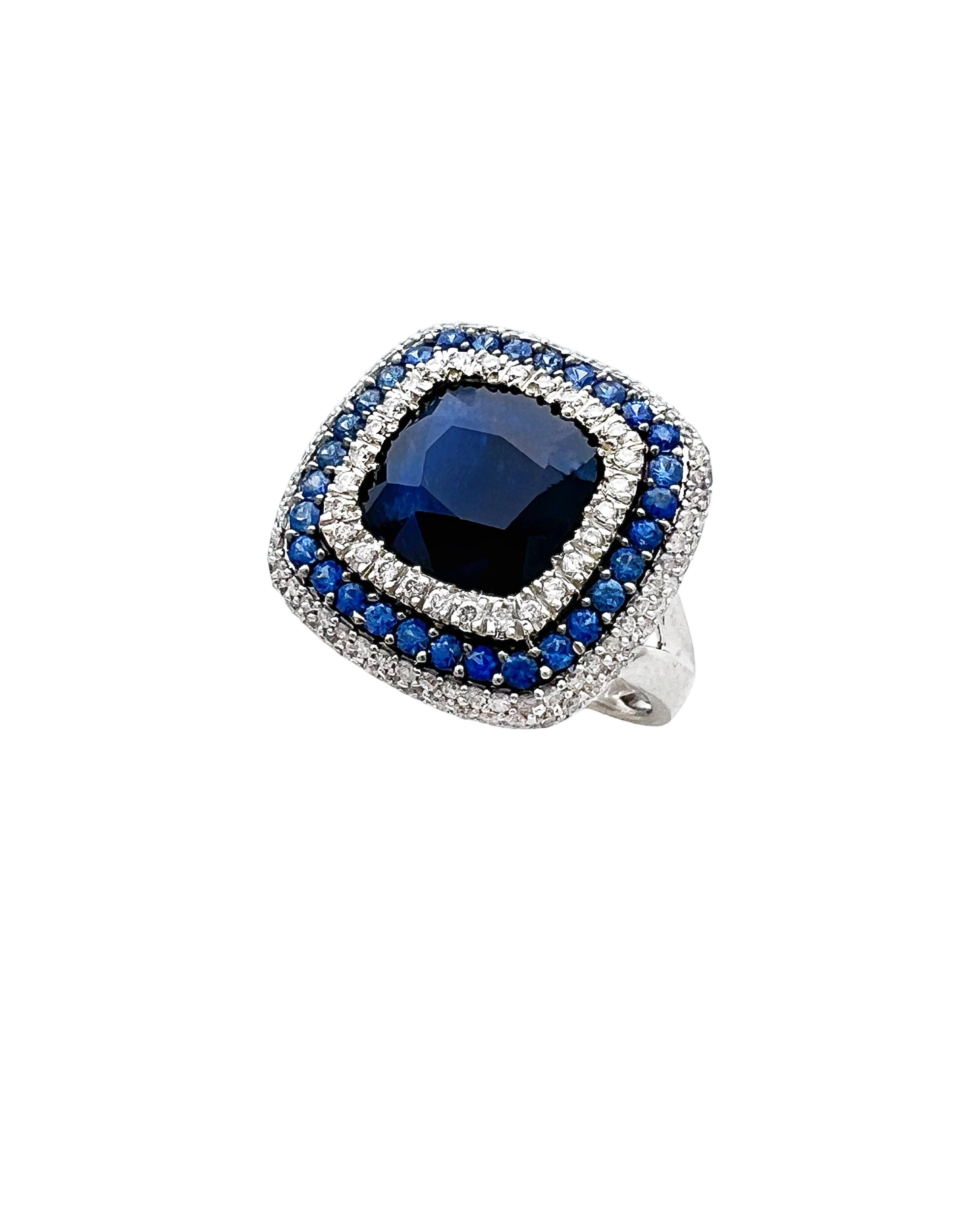 5.40 Carats Sapphire/Center 4.80 Sapphire Madagascar And 1.02 Carats Diamond VS2 Set 14 Karat White Gold Ring
