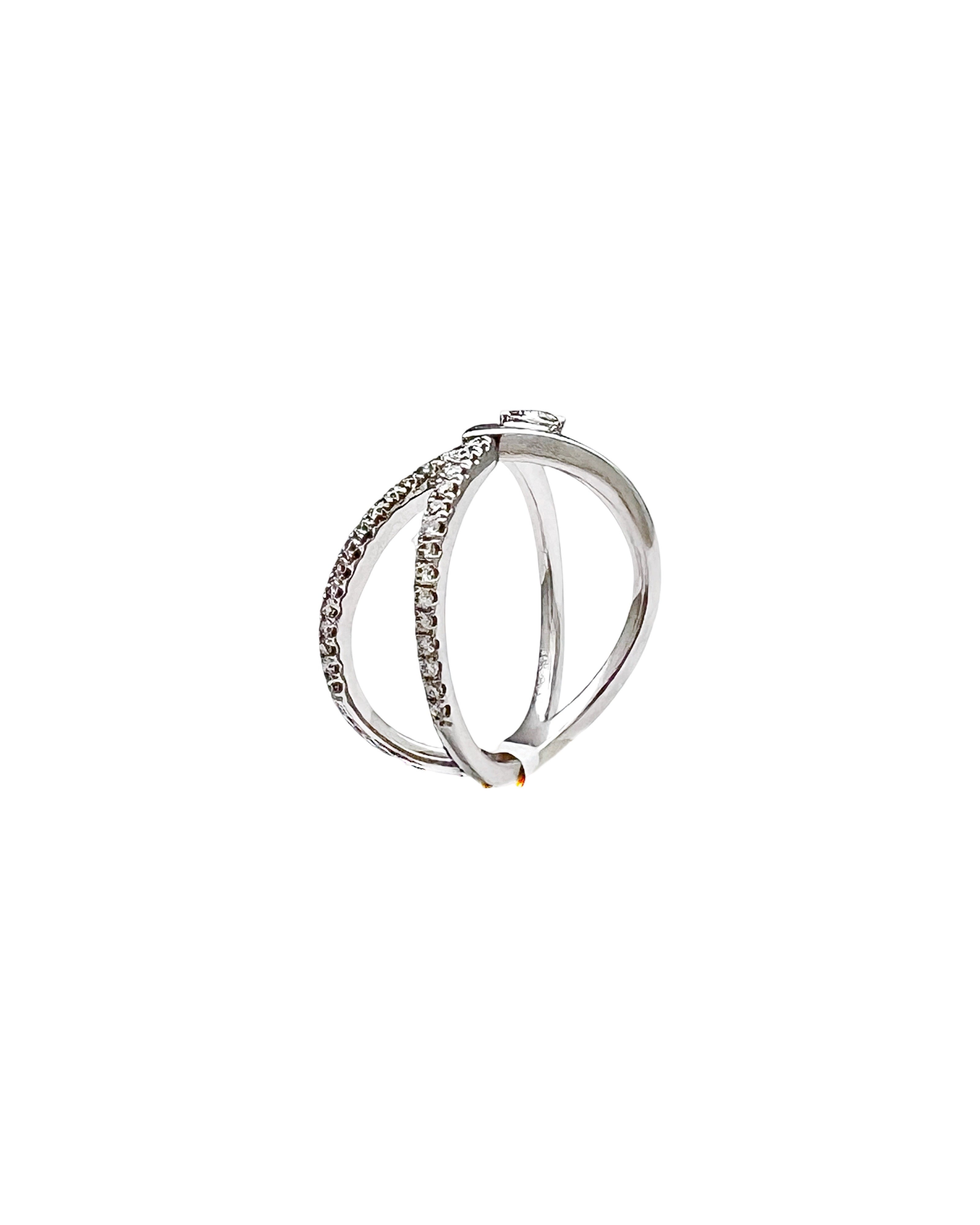 0.25 Carats Diamonds VS2 Set In 14 Karat White Gold Bi-Pass Ring