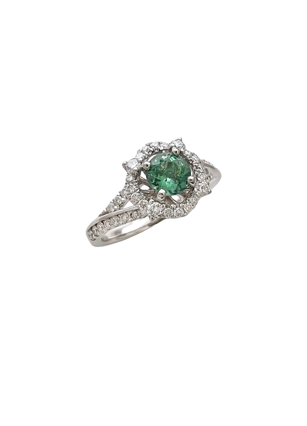 0.57 Carats Alexandrite GIA (Certified) & 0.92 Carats Diamond VS2 Set In 14K White Gold Ring