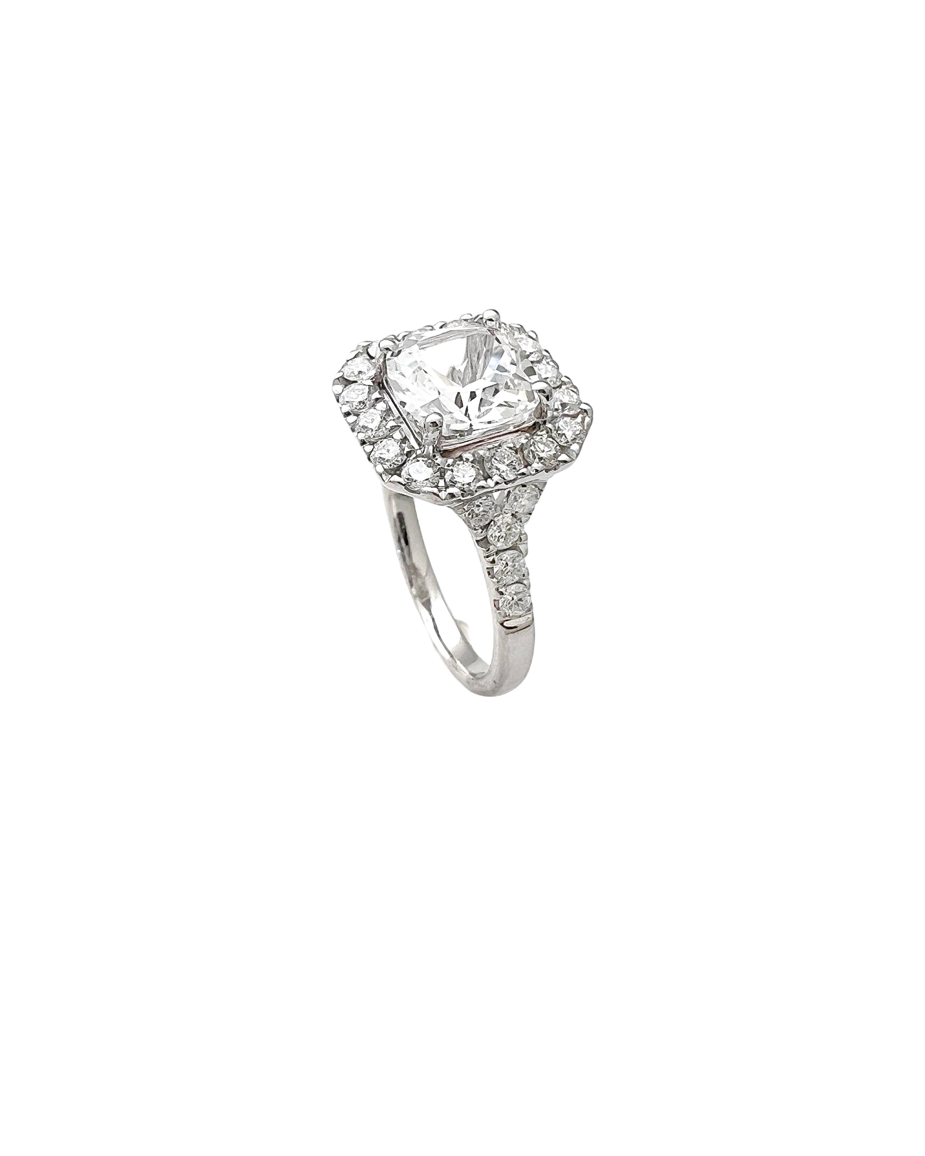 2.68 Carats White Sapphire Unheated (Certified) & 1.01 Carats Diamonds VS2 Set In 14 Karat White Gold Ring