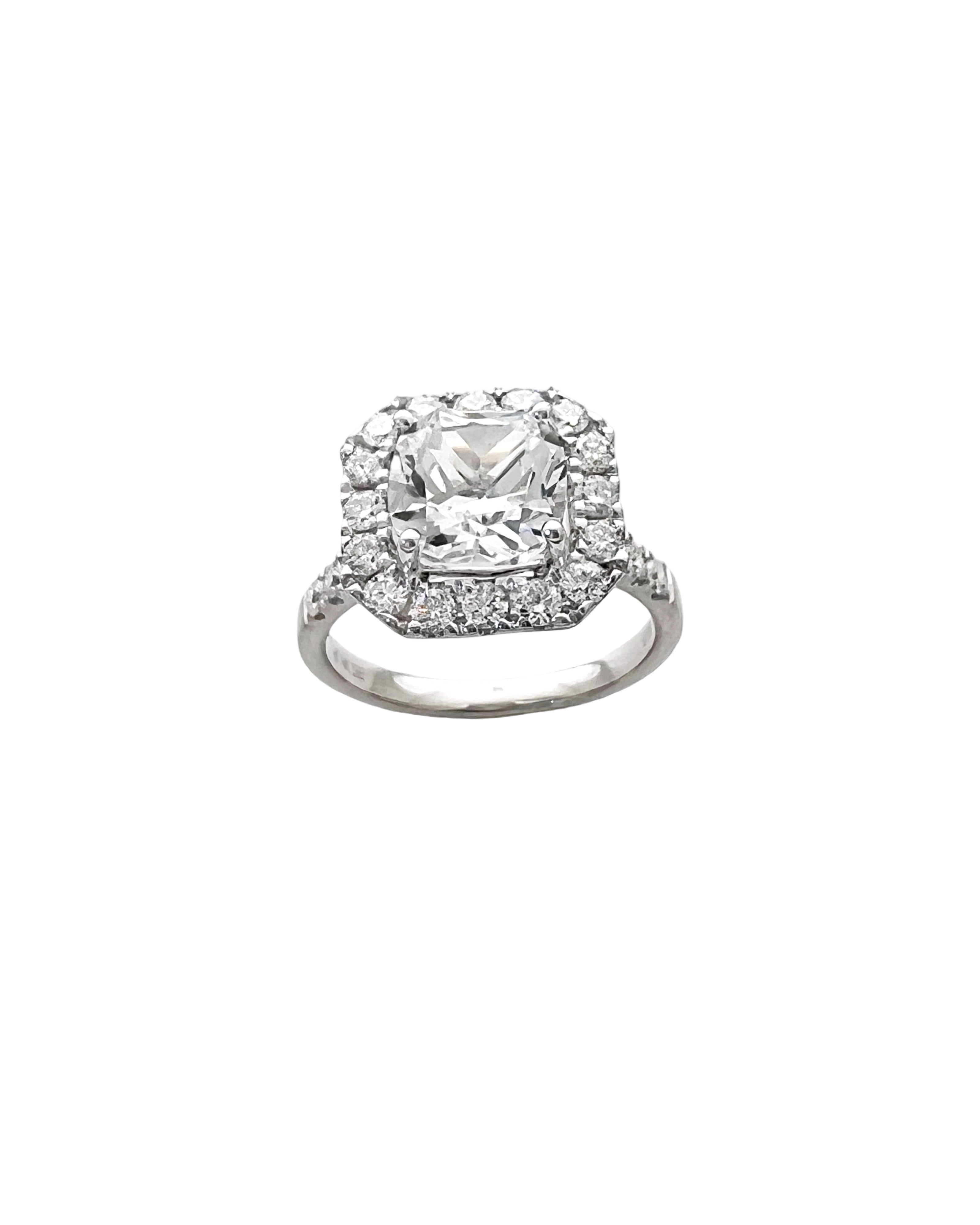 2.68 Carats White Sapphire Unheated (Certified) & 1.01 Carats Diamonds VS2 Set In 14 Karat White Gold Ring