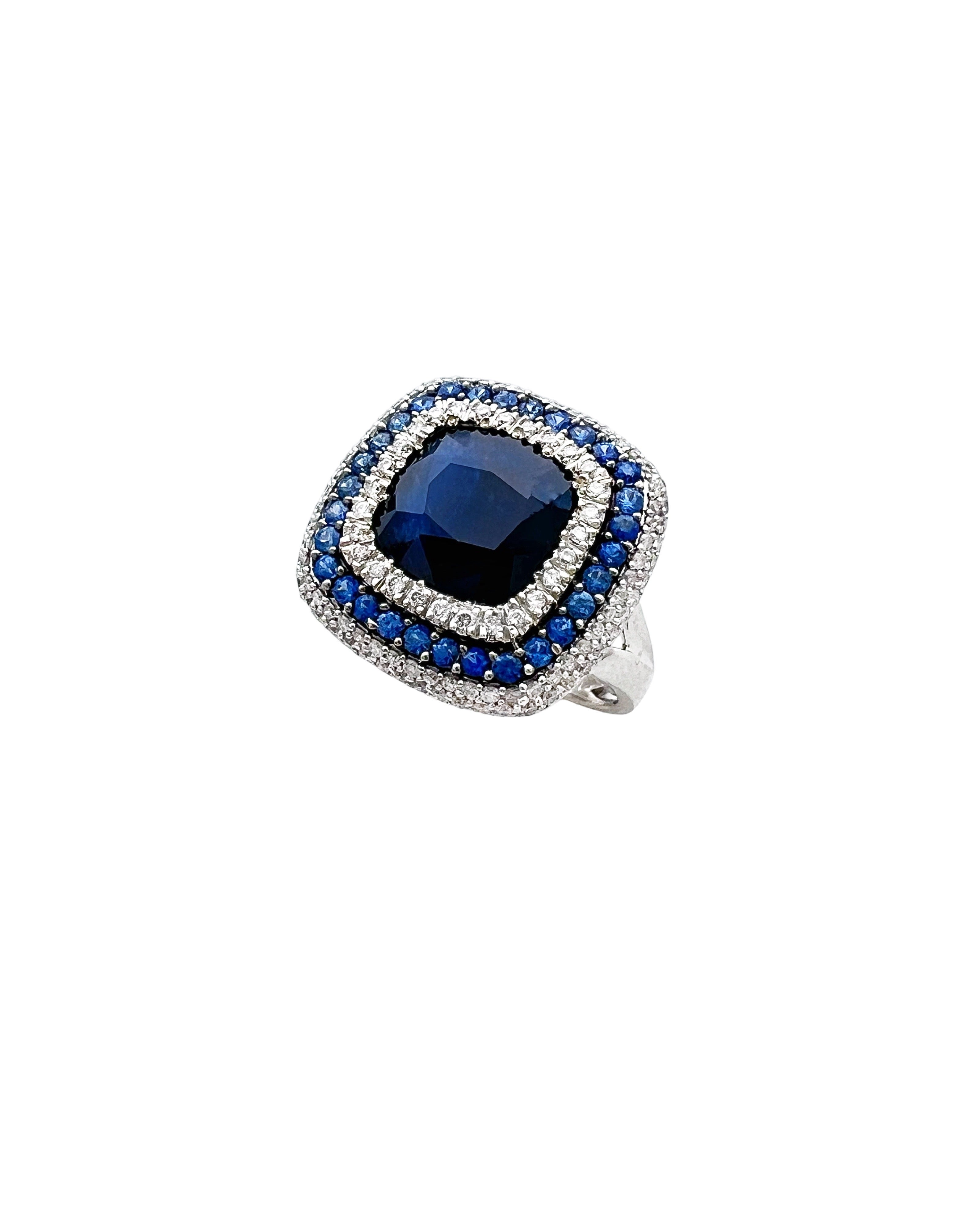 5.40 Carats Sapphire/Center 4.80 Sapphire Madagascar And 1.02 Carats Diamond VS2 Set 14 Karat White Gold Ring