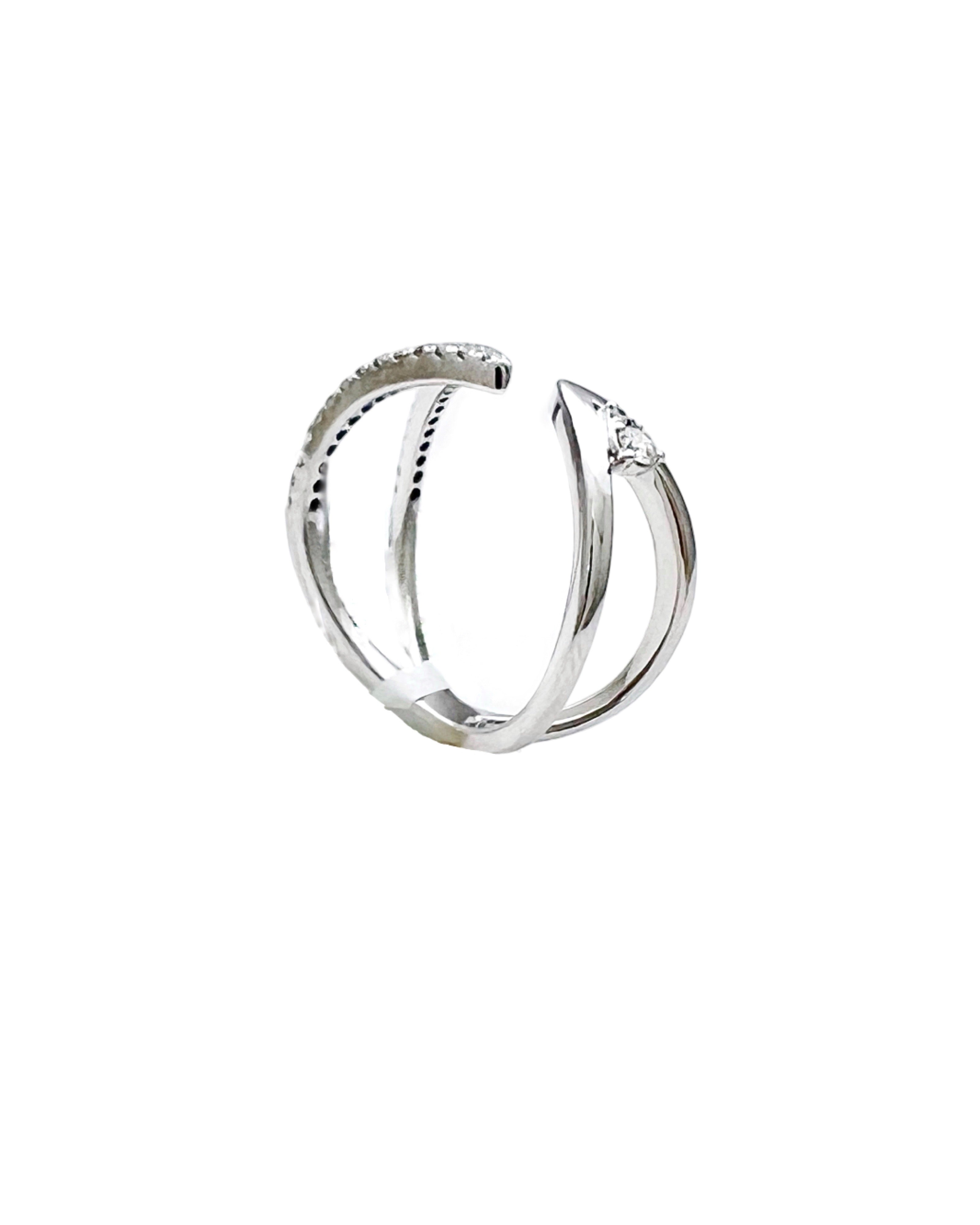 0.25 Carats Diamonds VS2 Set In 14 Karat White Gold Bi-Pass Ring