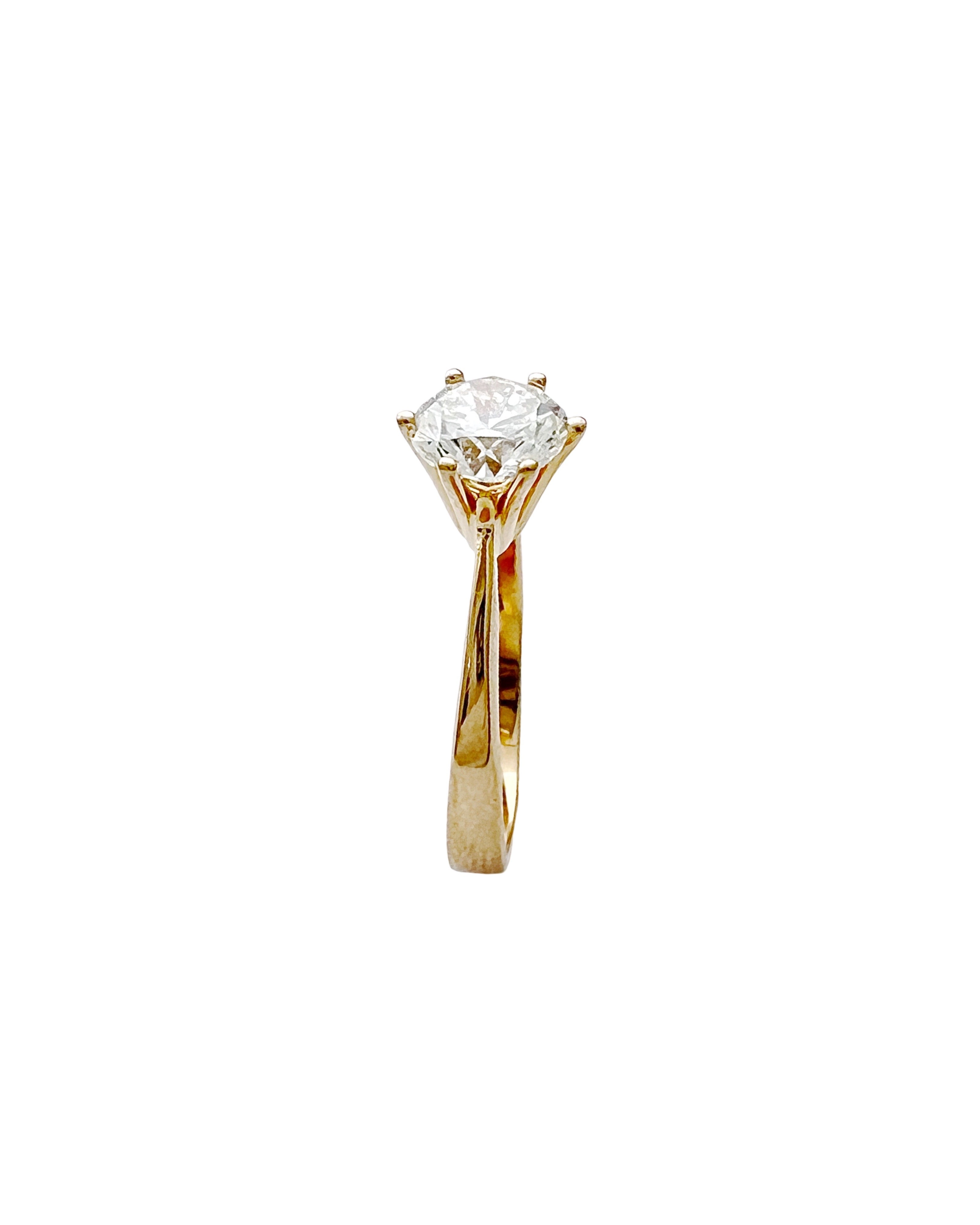 1.07 Carats Diamond VVS2 (Certified) Hearts & Arrow Set In 14 Karat Yellow Gold Ring