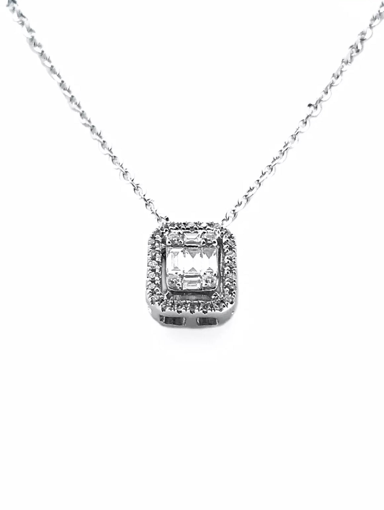 0.43 Carats Diamond 14K White Gold Pendant And Adjustable Chain