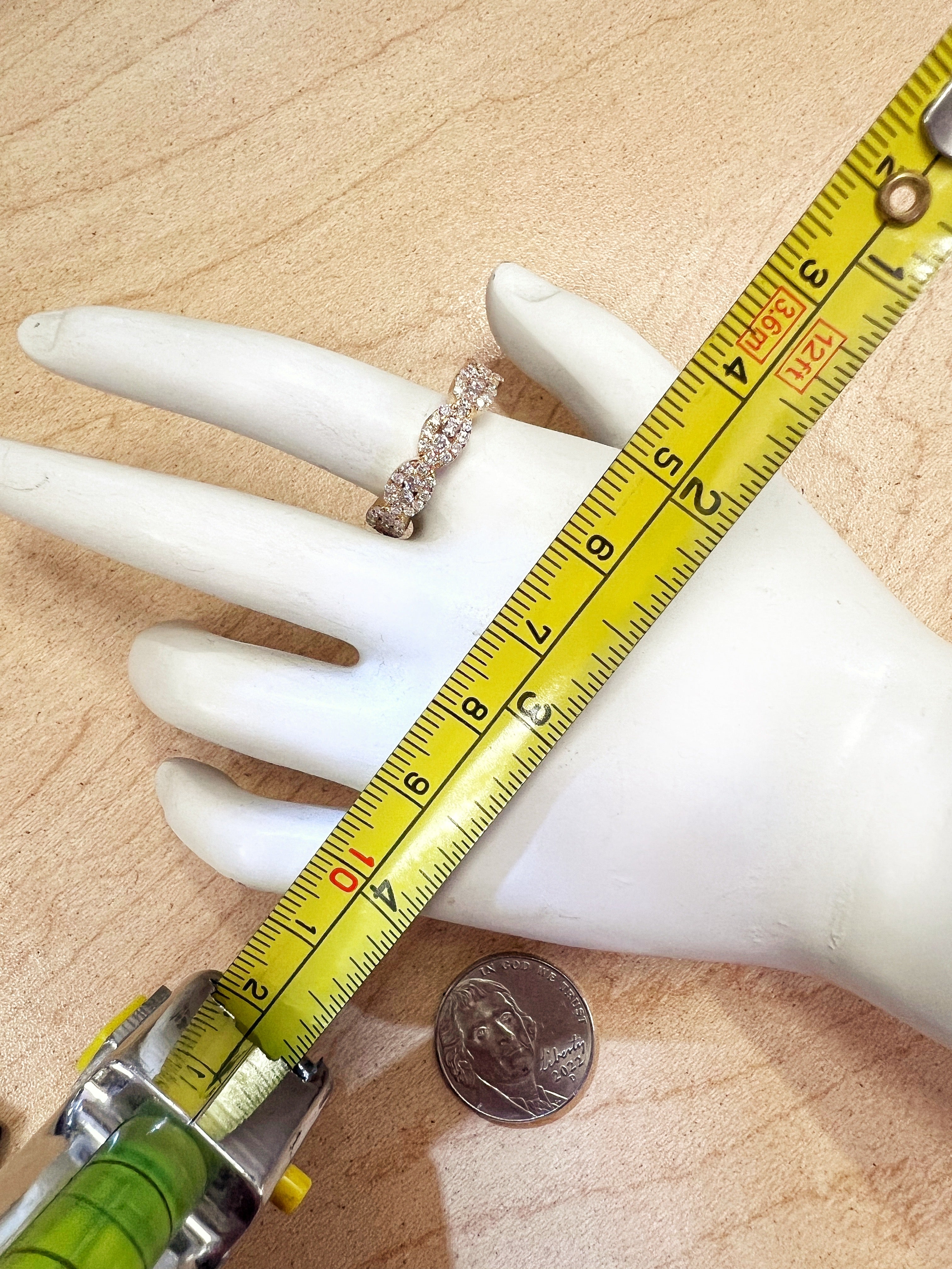 0.85 Carats Diamonds VS2 Set In 14 Karat Yellow Gold Ring