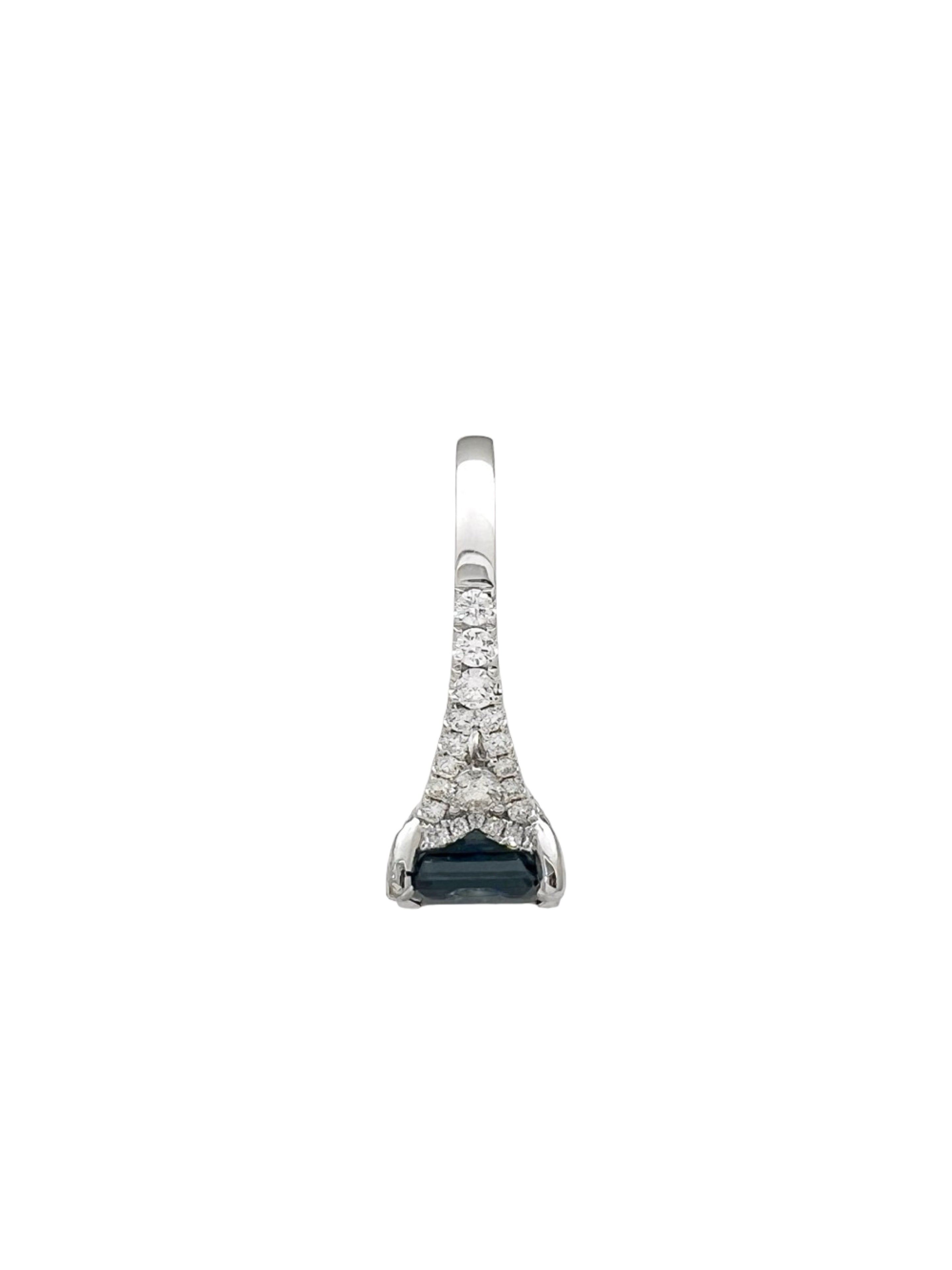 3.30 Carats Ceylon Sapphire No Heat (Certified) & 1.02 Carats Diamonds VS2 Set In 18K White Gold Ring