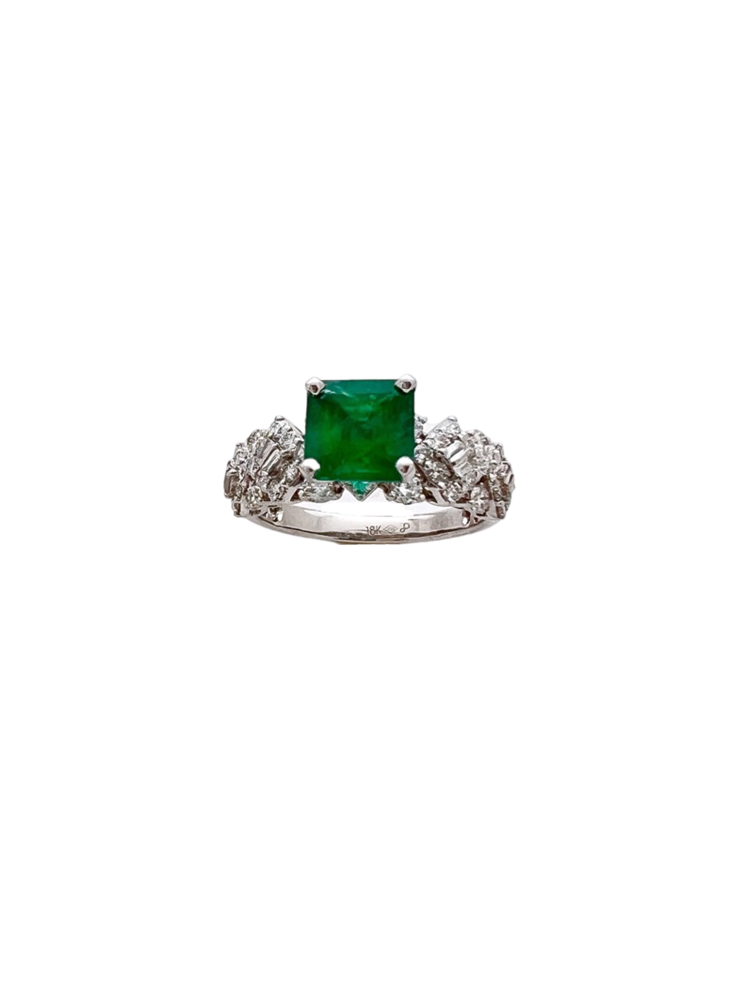 1.35 Carats Emerald Colombia F1 (Certified) & 1.35 Carats Diamonds 18K White Gold Ring