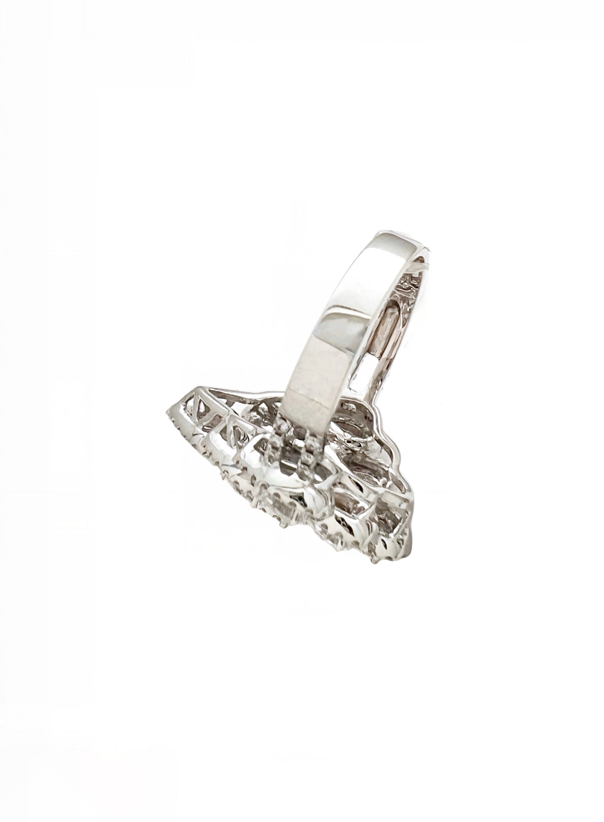 2.03 Carats Diamonds VS2 Set In 18K White Gold Ring