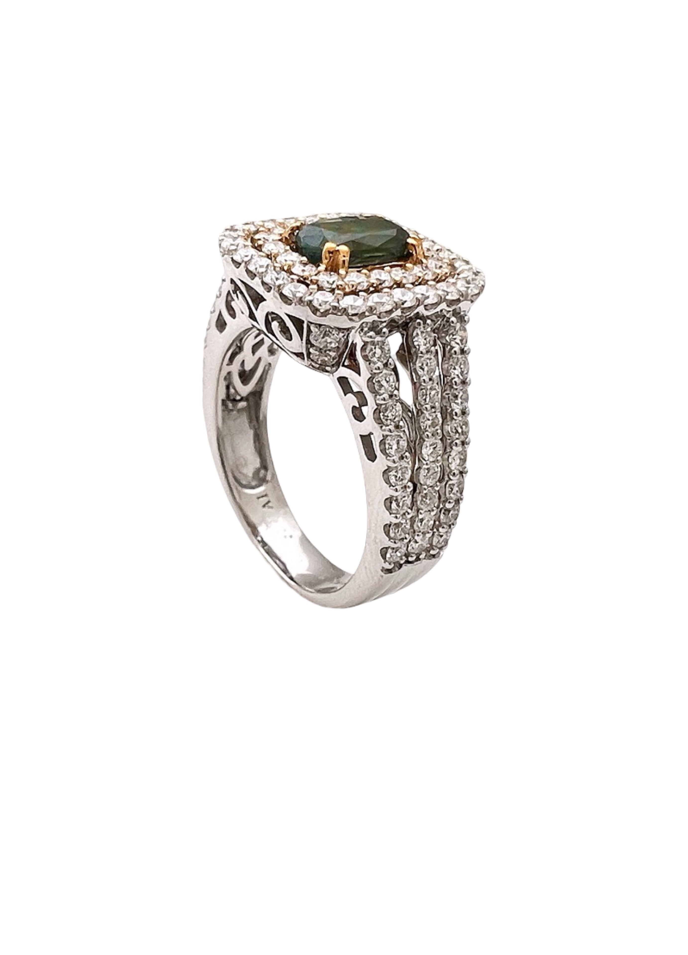 1.09 Carats Alexandrite GIA (Certified) & 1.72 Carats Diamonds VS2 Set In 14K white-Yellow Gold Ring