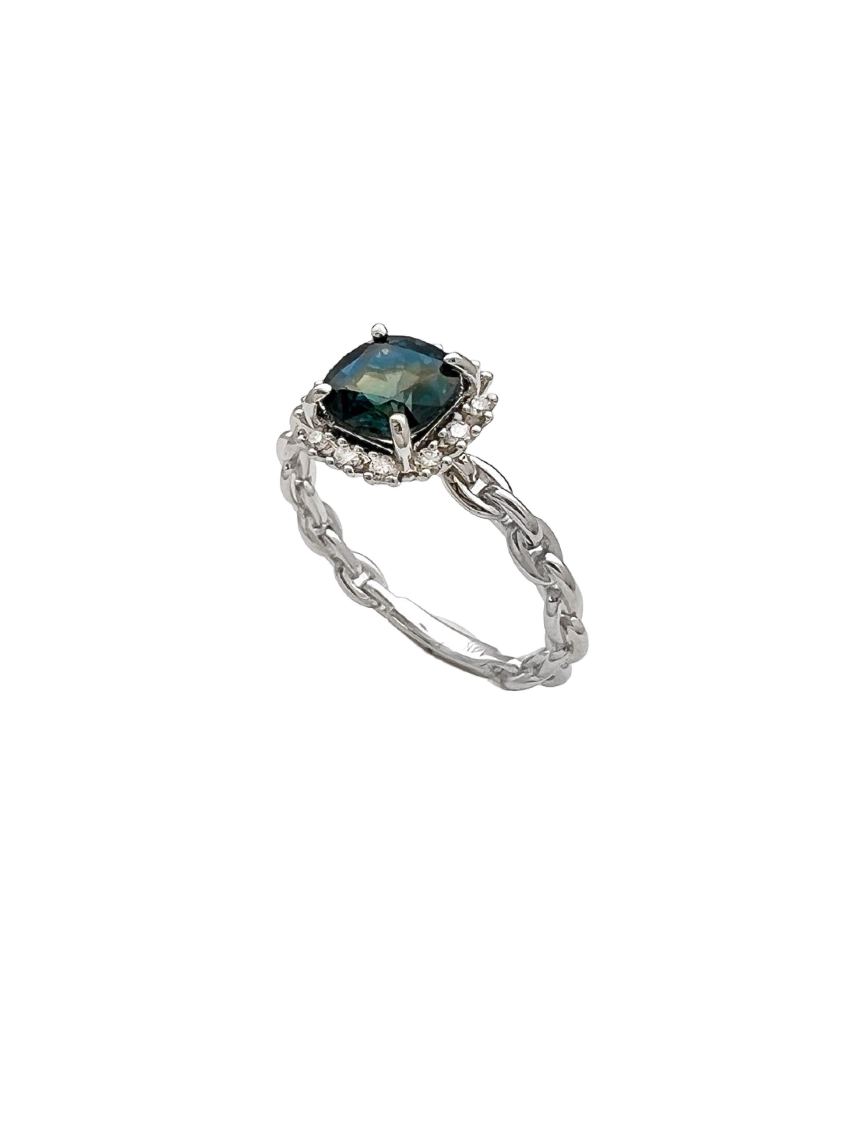 1.70 Carats Ceylon Sapphire Heat (Certified) & 0.25 Carats Diamonds VS2 Set In 14K Gold Ring
