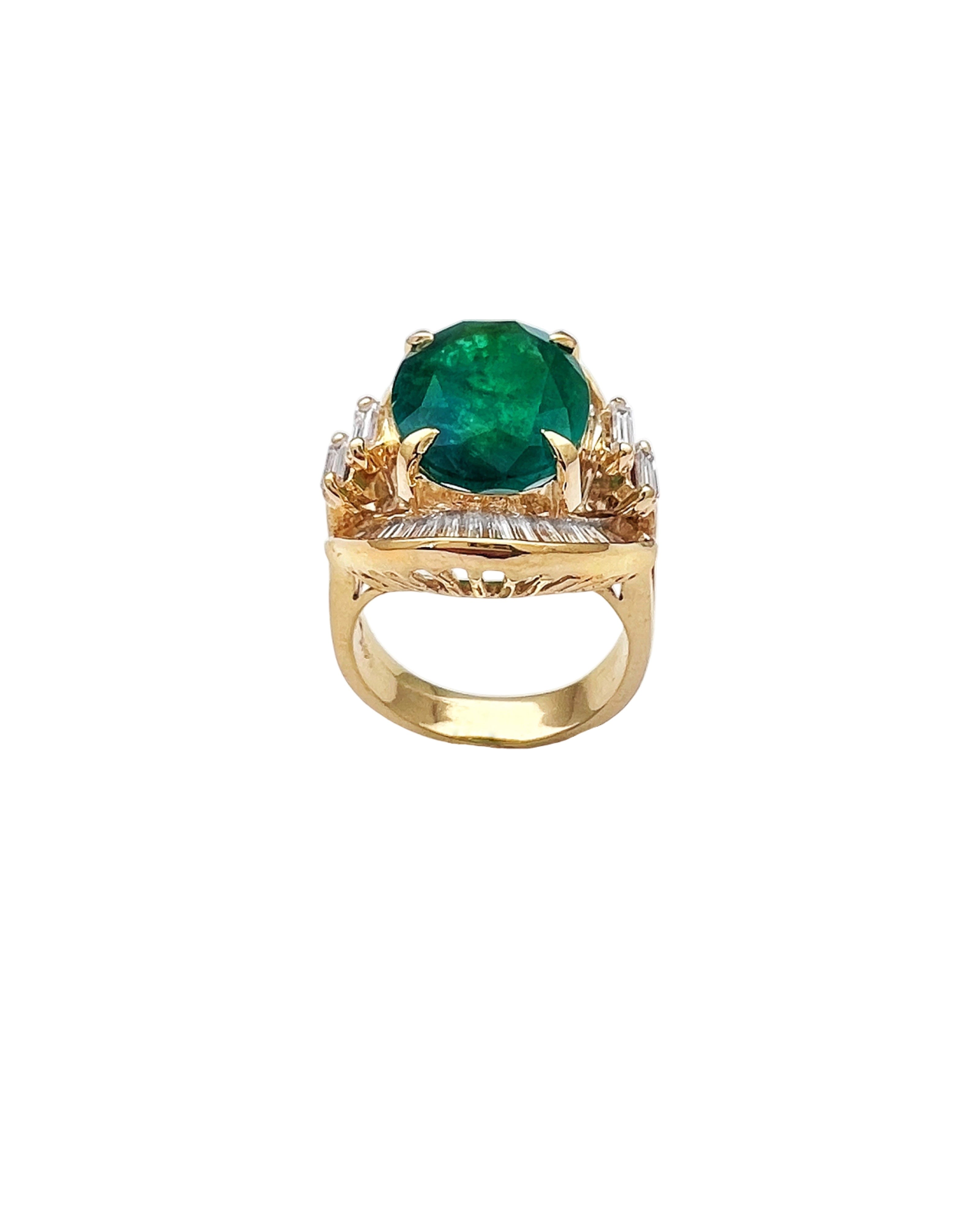 6.32 Carats Brazilian Emerald F2 (Certified) & 1.85 Carats Diamond VS2 Set In 14 Karat Yellow Gold Ring
