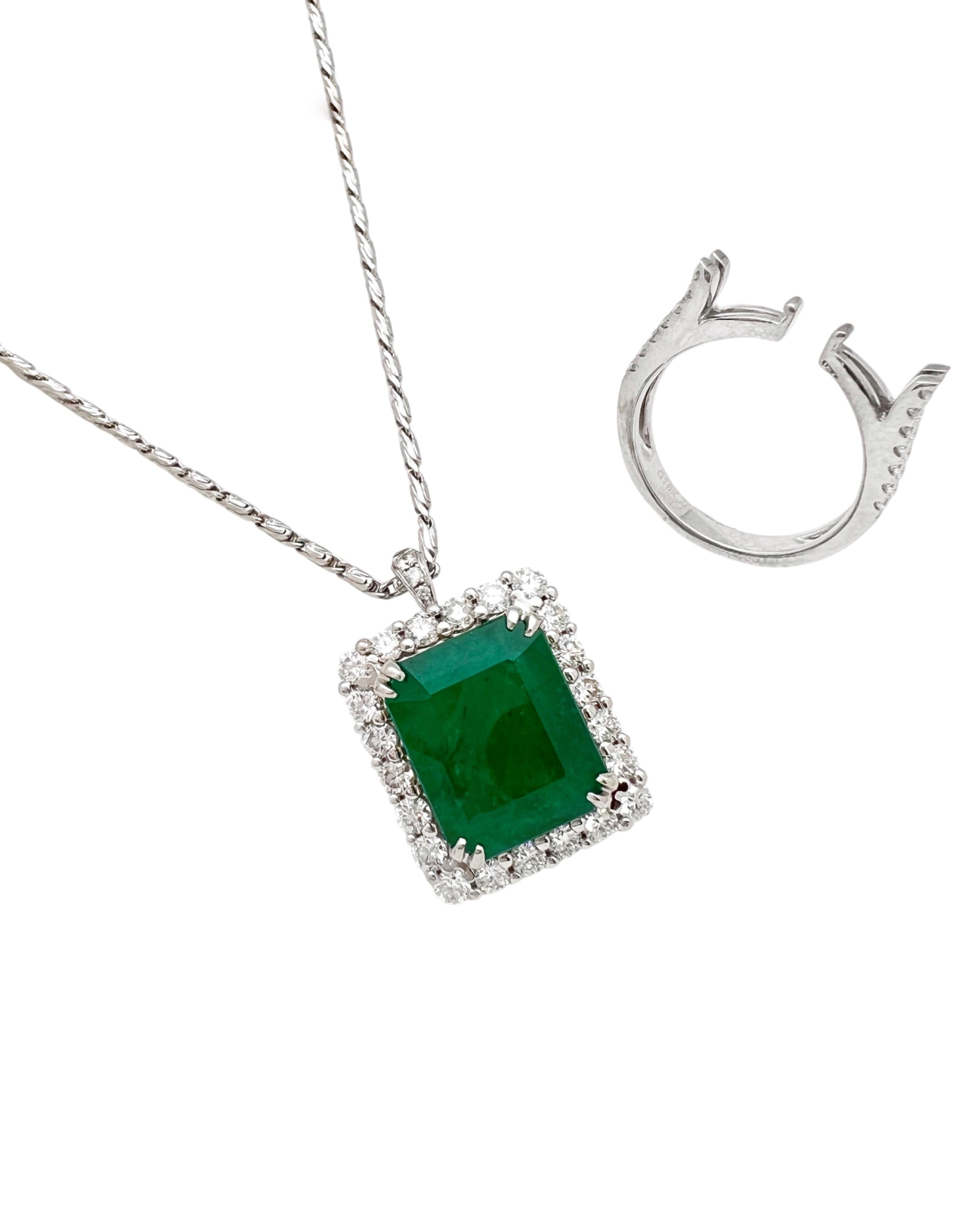 9.508 Carats  Emerald No-Oil  Brazilian (Certified) & 2.12Cts Diamonds Set In 18 Karat White Gold Ring Or Pendant