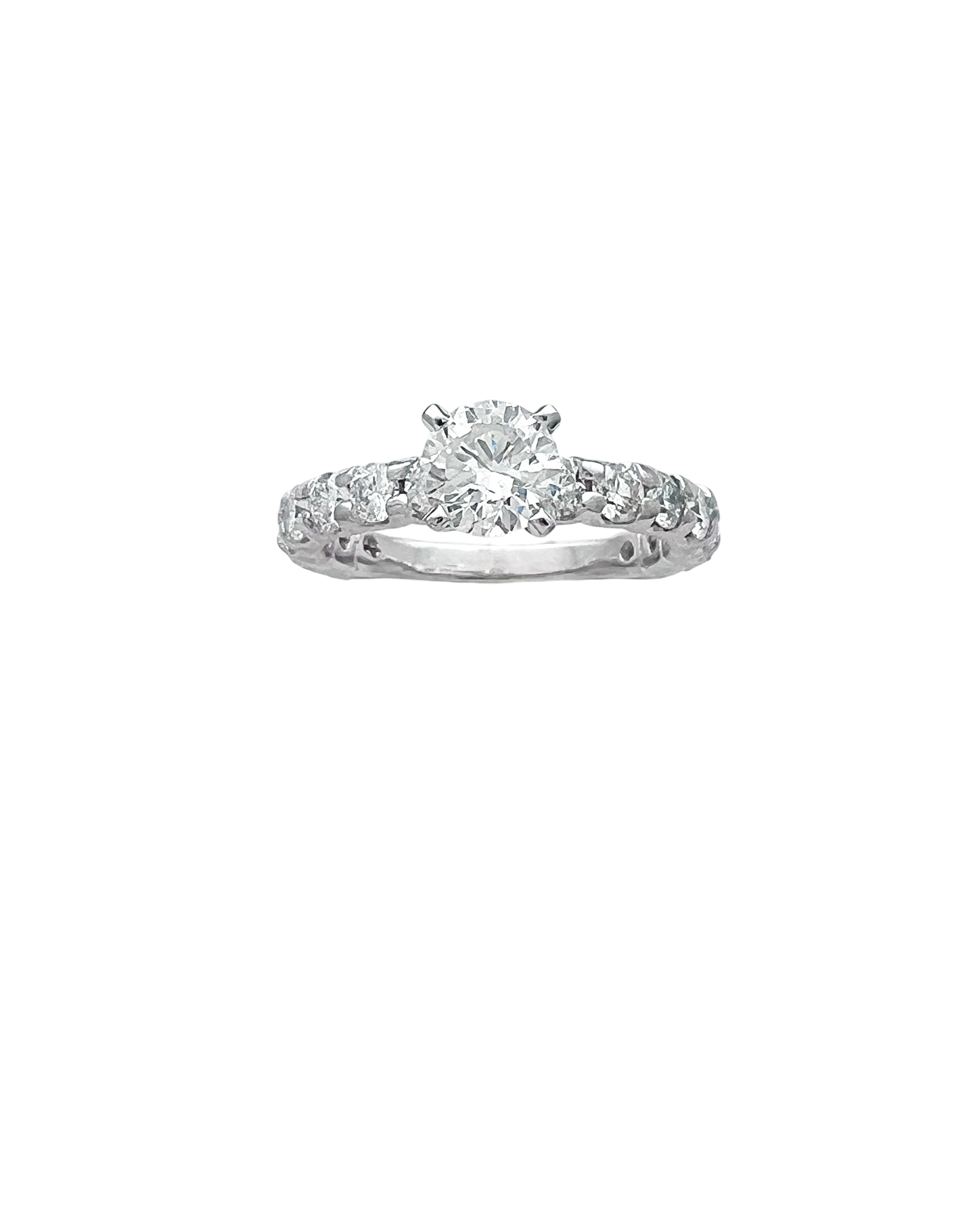 2.96 Carats Diamonds VS2/ Center 0.92 Carats SI2 (Certified) Set In 14 Karat White Gold Ring