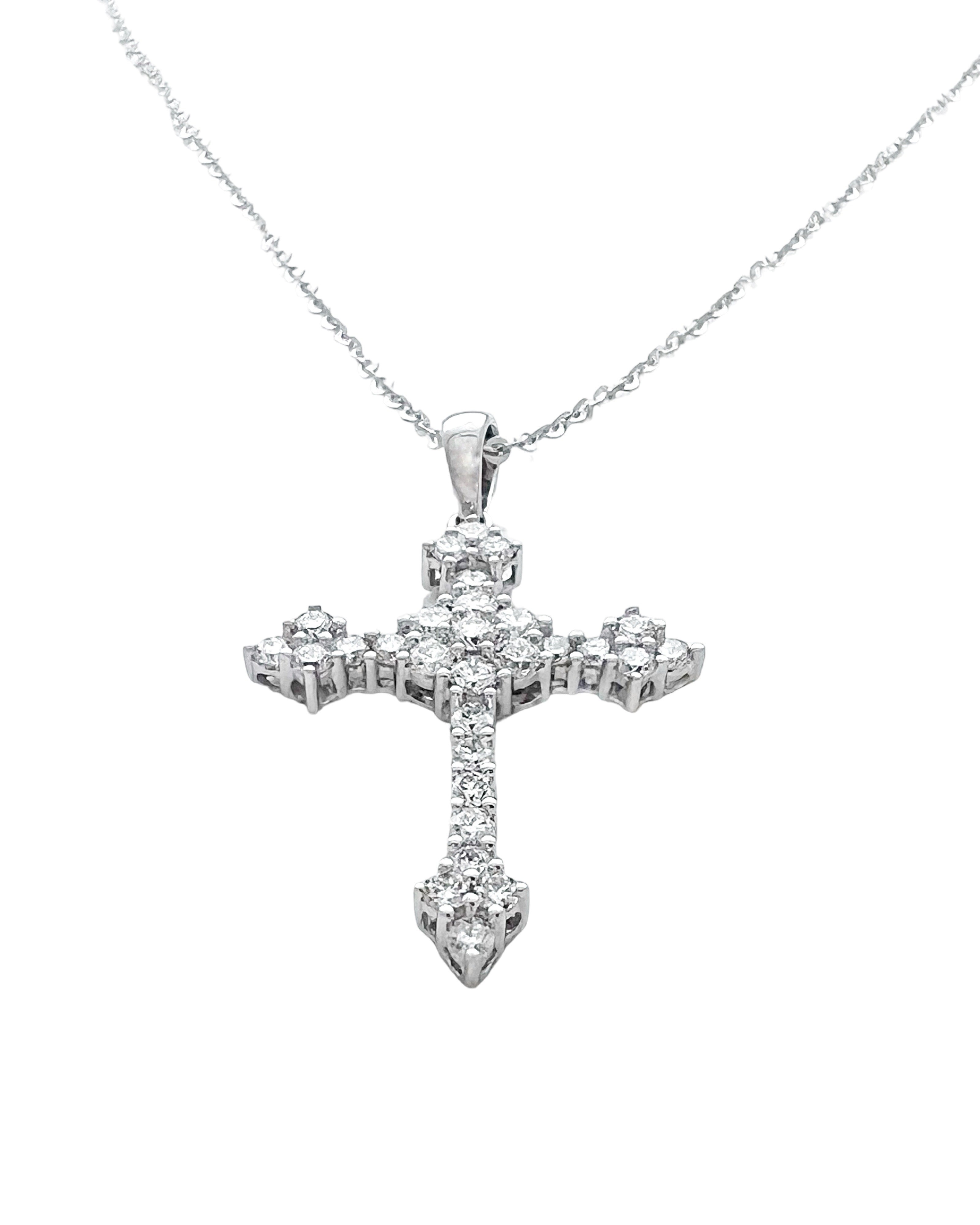 1.05 Carats Diamonds VS2 Set in 18 Karat White Gold Pendant With 18 Inch Rolo Diamond Gold Chain