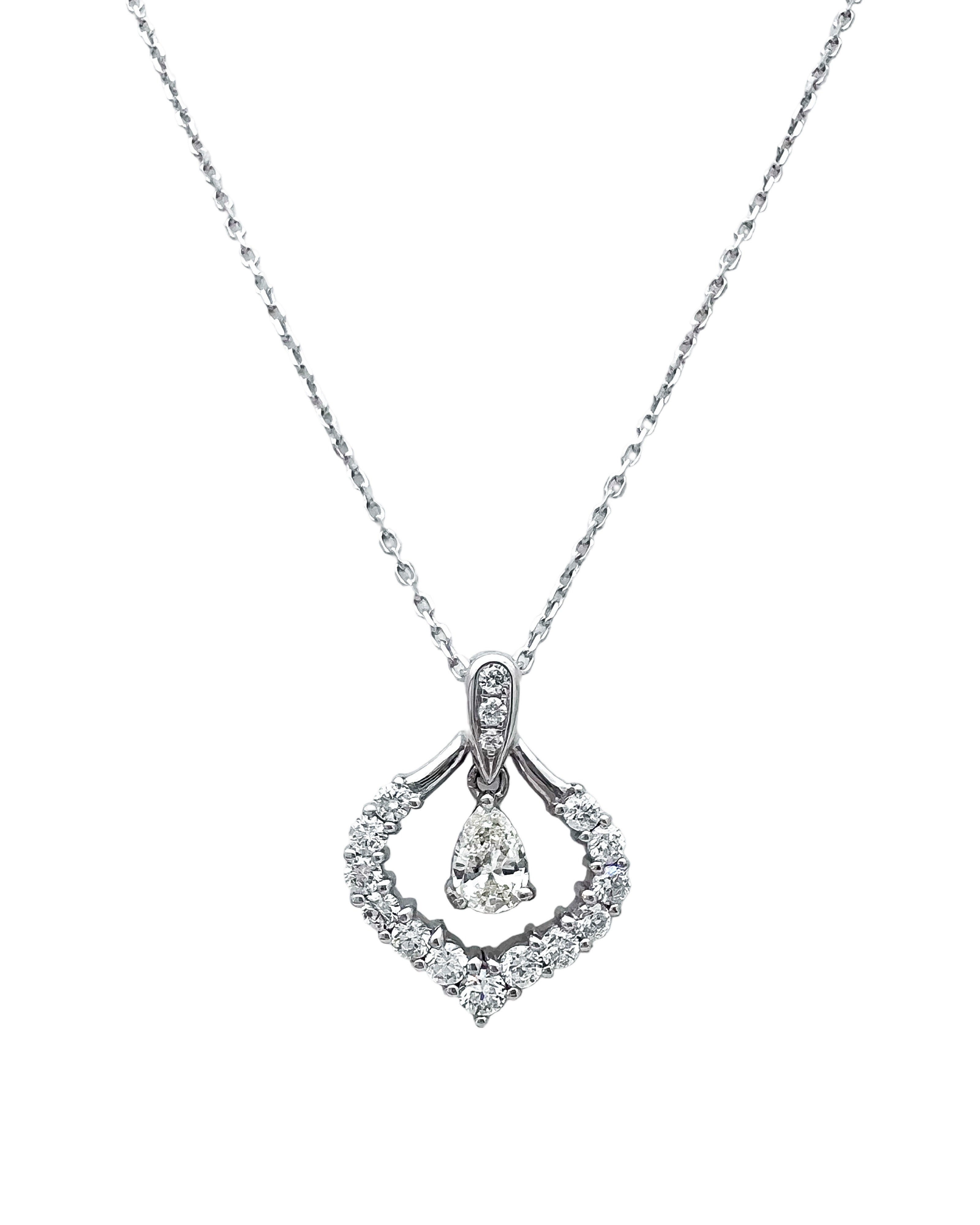 0.84 Carats Diamonds VS2 (Ctr .31) Set in 18 Karat White Gold Pendant & 18” Rolo Diamond-Cut Chain
