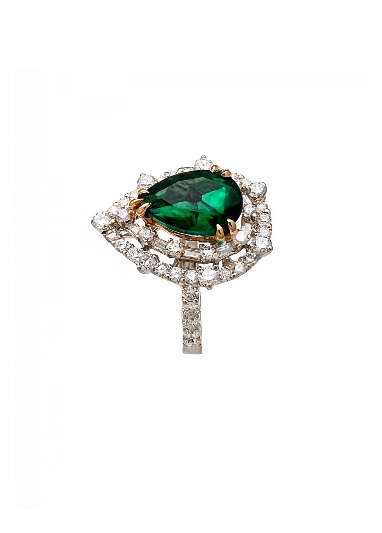 2.10 Carats Trapiche Colombian Emerald, No-Oil (Certified) & 1.28 Carats Diamonds VS2 Set 18K White & Yellow Gold Ring