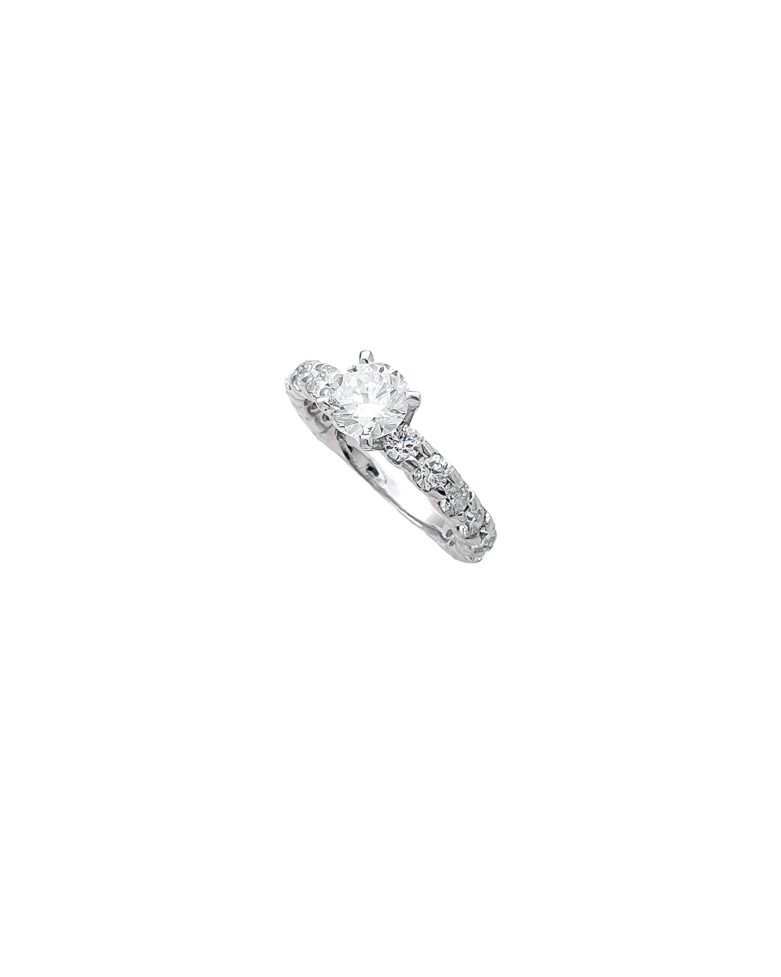 2.96 Carats Diamonds VS2/ Center 0.92 Carats SI2 (Certified) Set In 14 Karat White Gold Ring