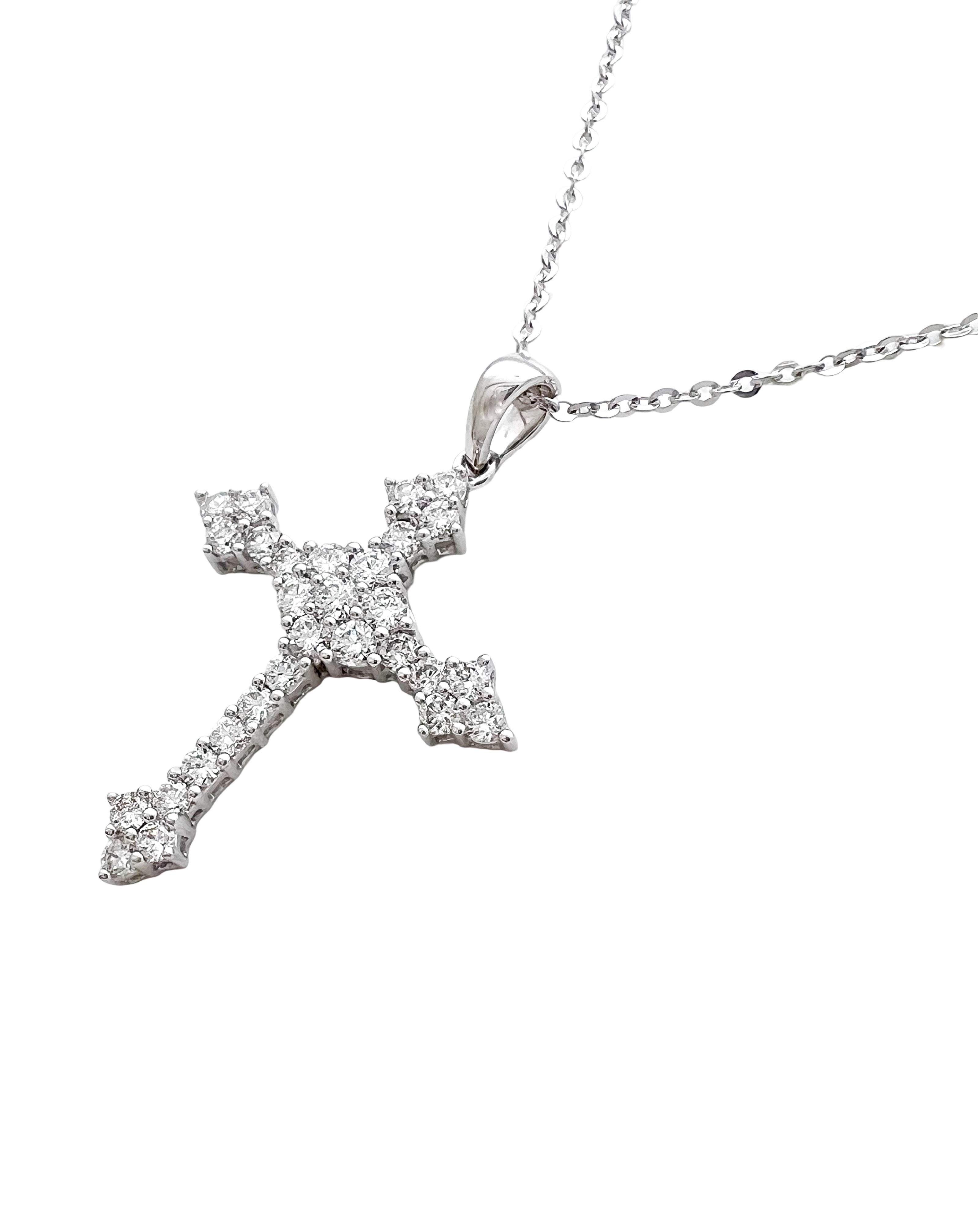 1.05 Carats Diamonds VS2 Set in 18 Karat White Gold Pendant With 18 Inch Rolo Diamond Gold Chain