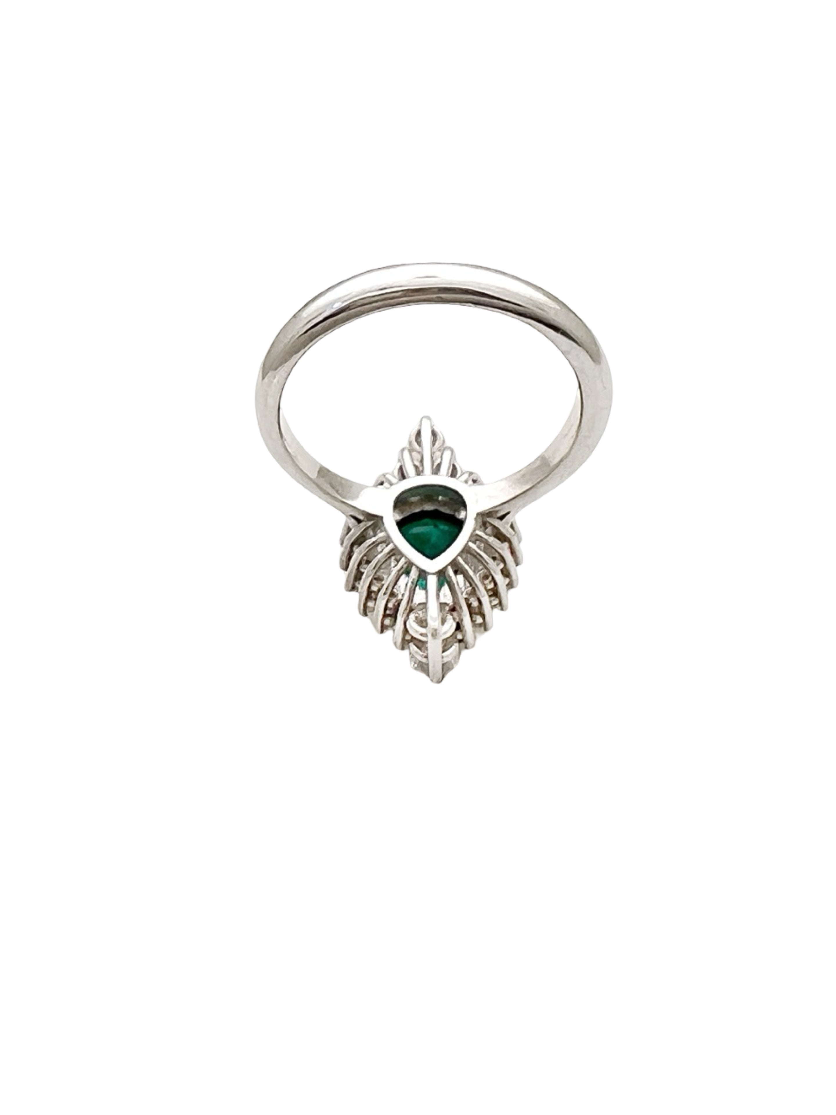 1.21 Carats Colombian Emerald F1 (Certified) & 0.45 Carats Diamond VS2 Set in 14 Karat Yellow Gold Ring