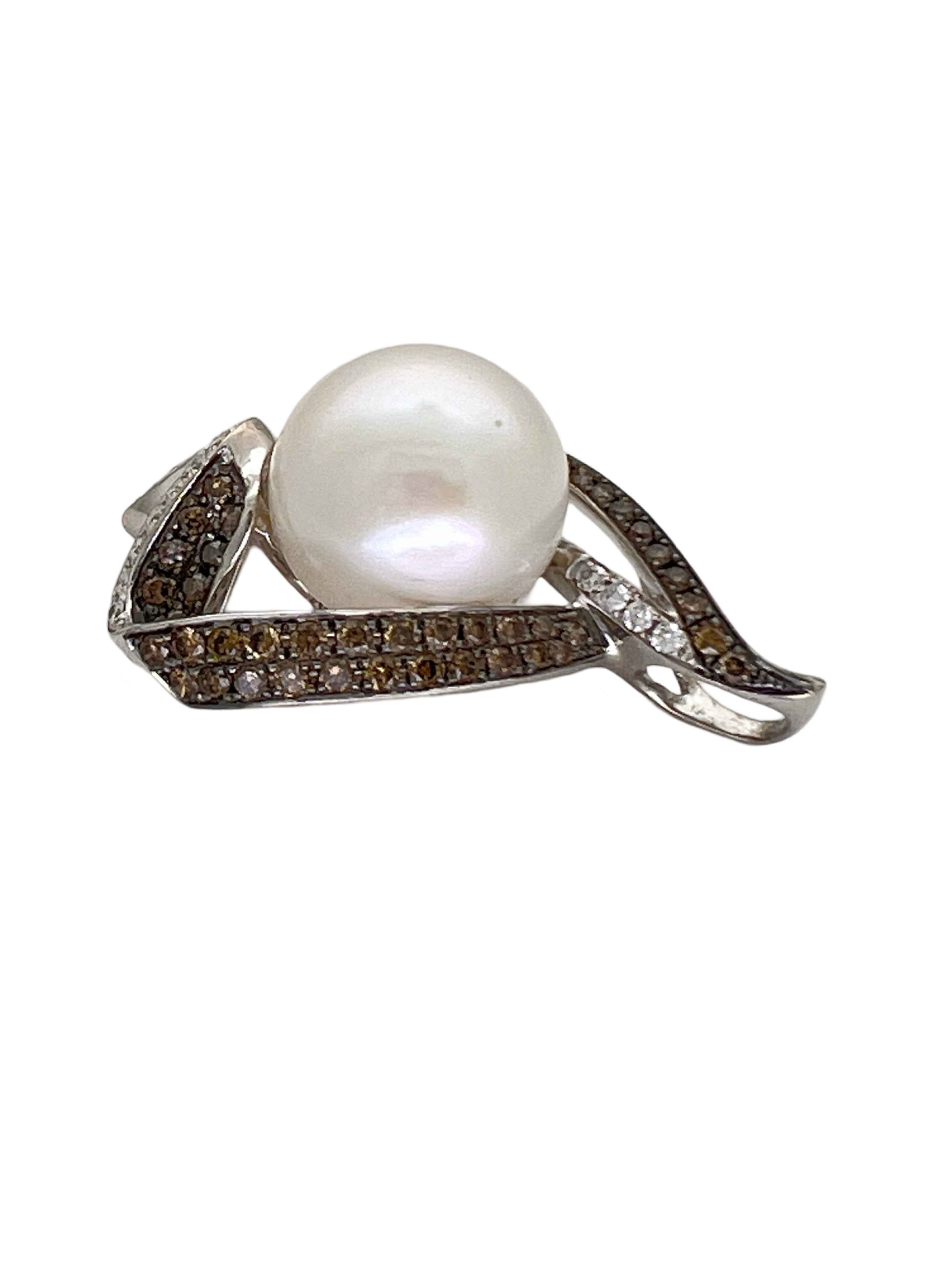 White South Sea Pearl & 1.03 Carats Of Chocolate-White Diamonds Set in 18 Karat White Gold Pendant & Chain Necklace