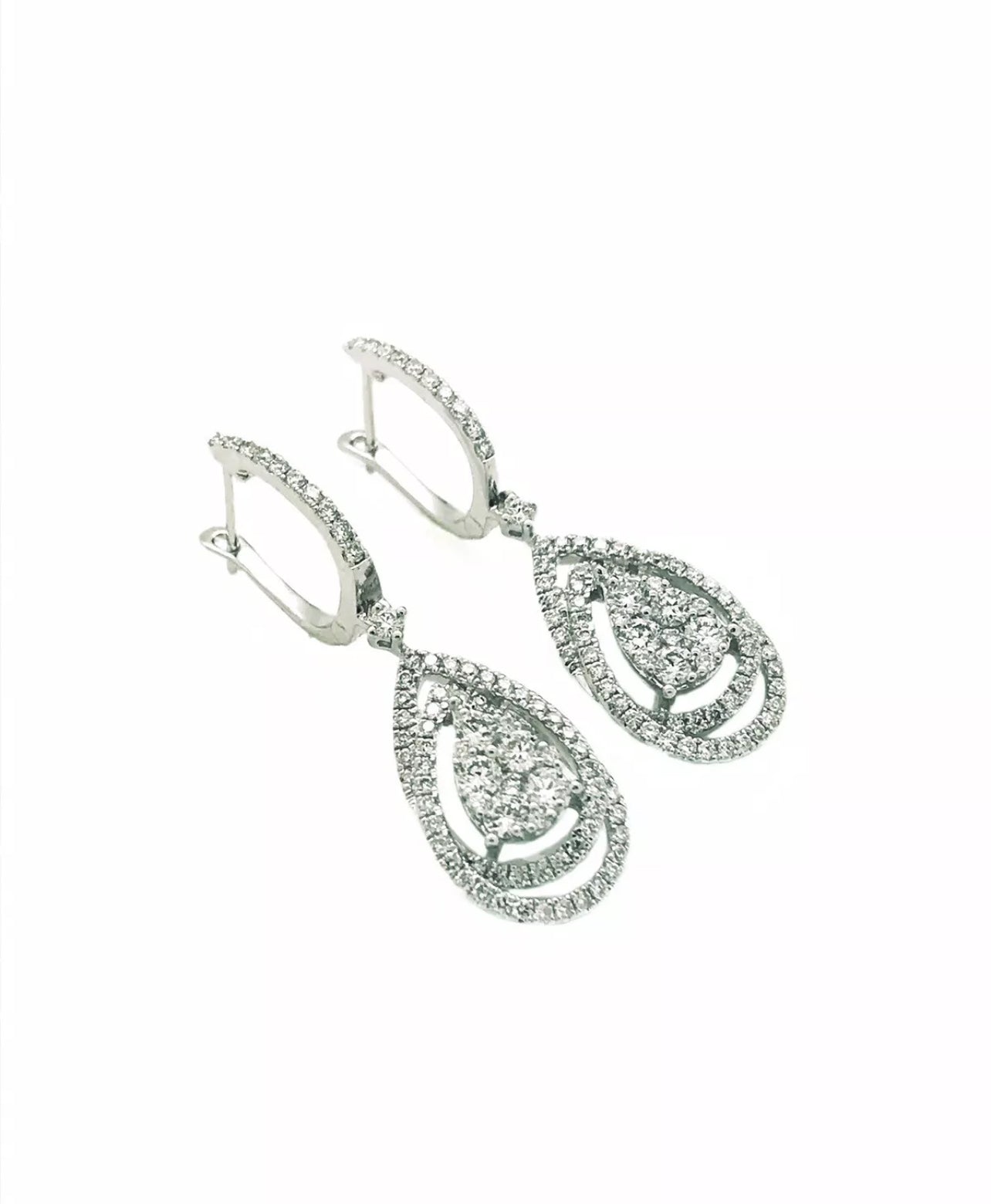 1.55 Total Carat Weight Diamonds 18K White Gold Earrings