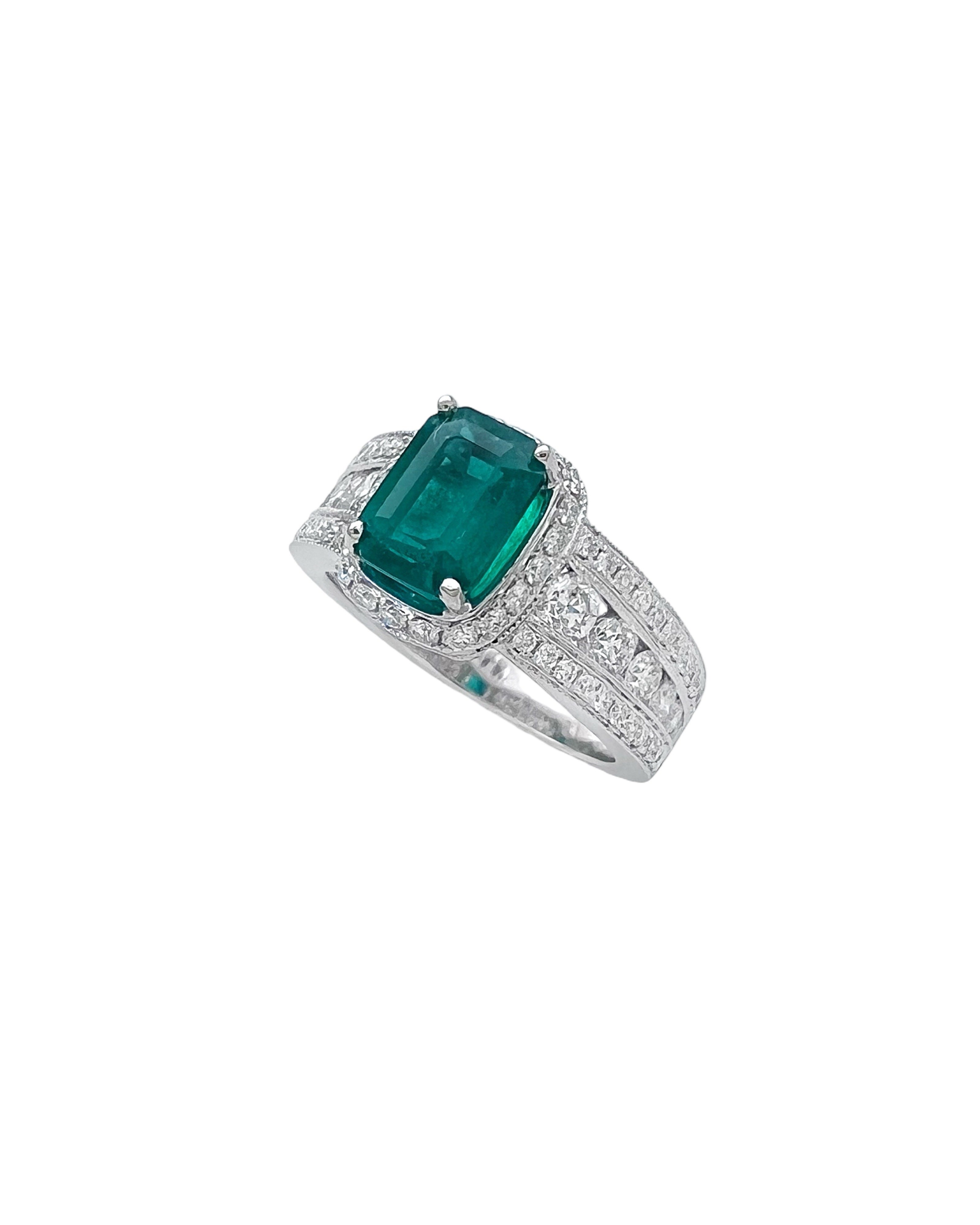 2.01 Carats Emerald Zambian F1 (Certified) & 2.01 Carats Diamond VS2 Set In 14 Karat White Gold Ring