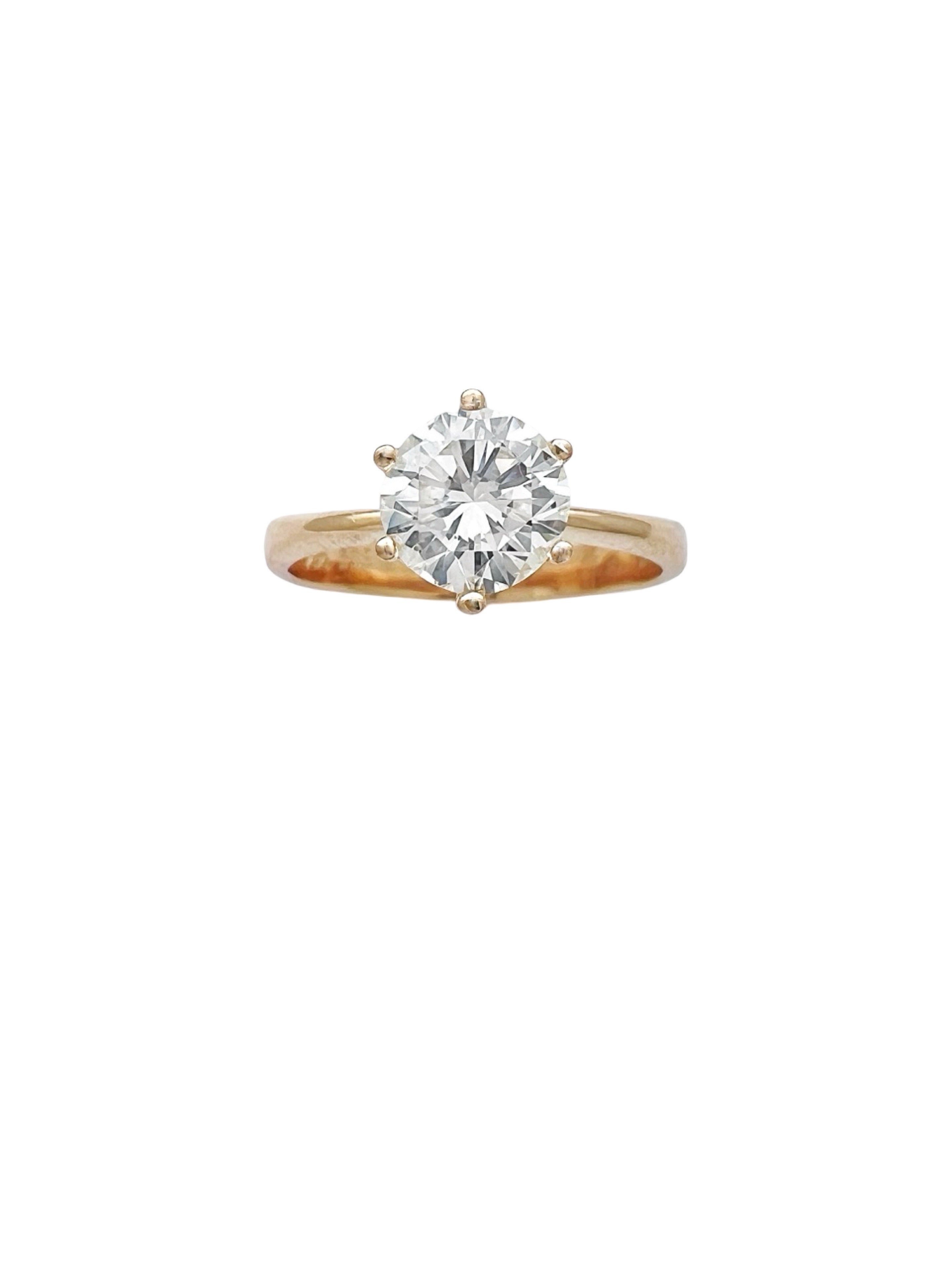 1.07 Carats Diamond VVS2 (Certified) Hearts & Arrow Set In 14 Karat Yellow Gold Ring