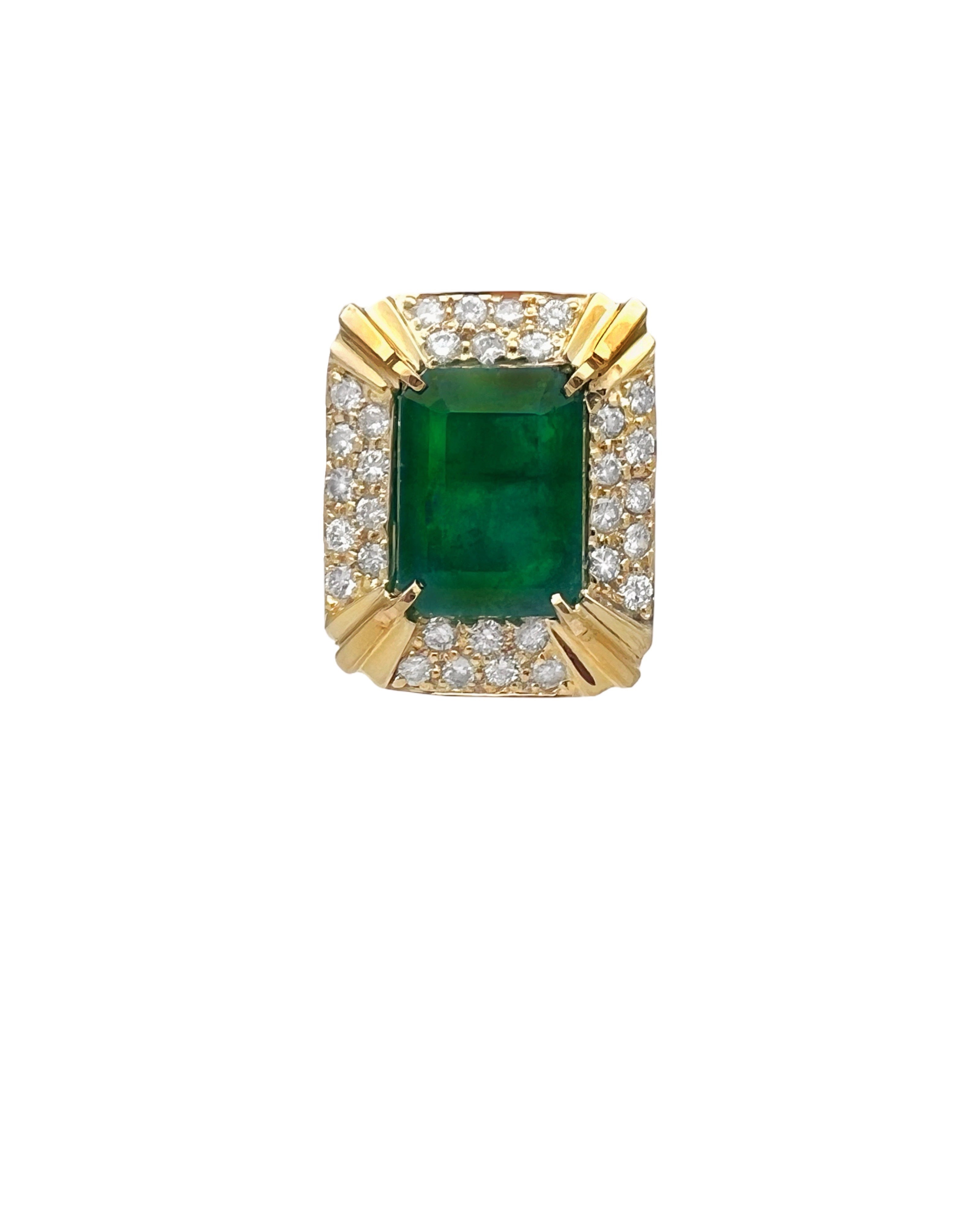 5.31 Carats Emerald Brazil F1 (Certified) & 0.81 Carats Diamonds Set In 14 Karat Yellow Gold Ring