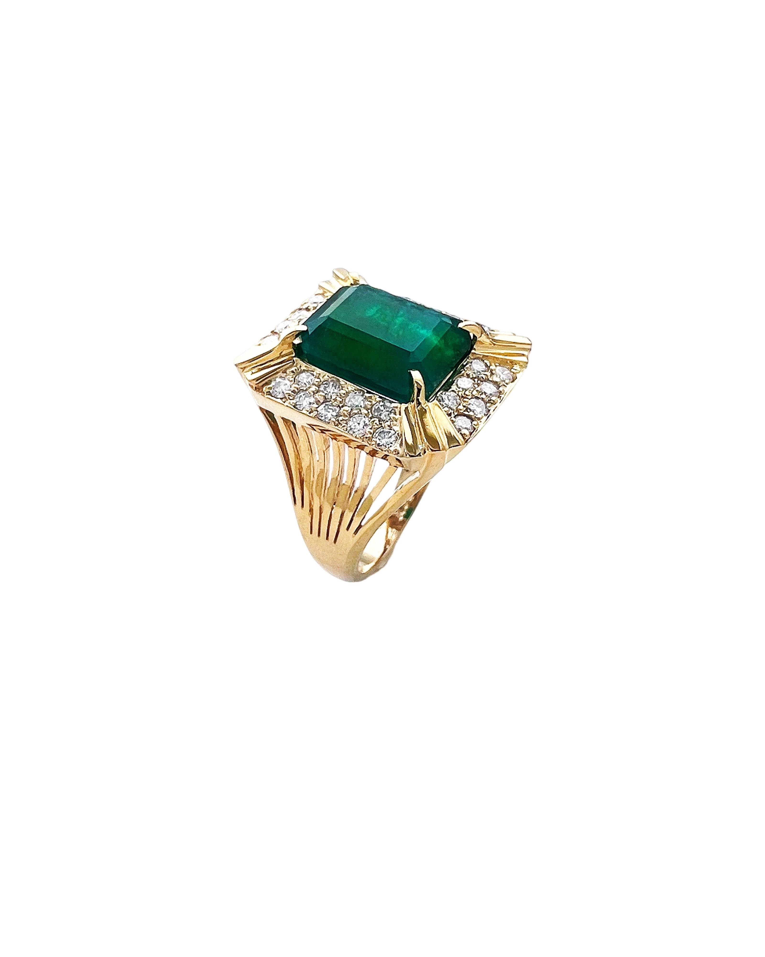 5.31 Carats Emerald Brazil F1 (Certified) & 0.81 Carats Diamonds Set In 14 Karat Yellow Gold Ring