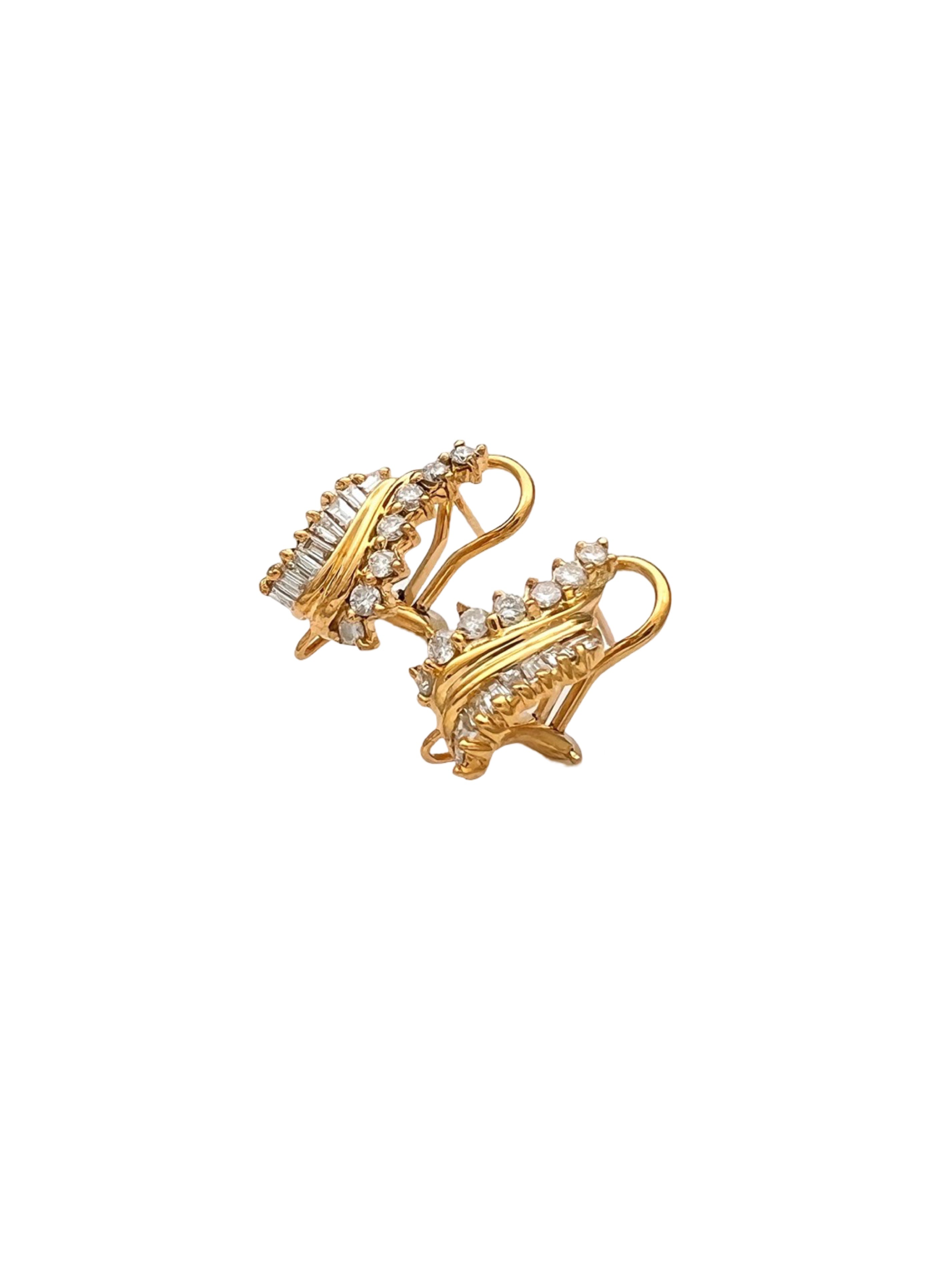 3.26Ct Trapiche Emerald F1-N/O (Col.)Certified & 2.01Ct Dia 18K Yel-Gold Earring