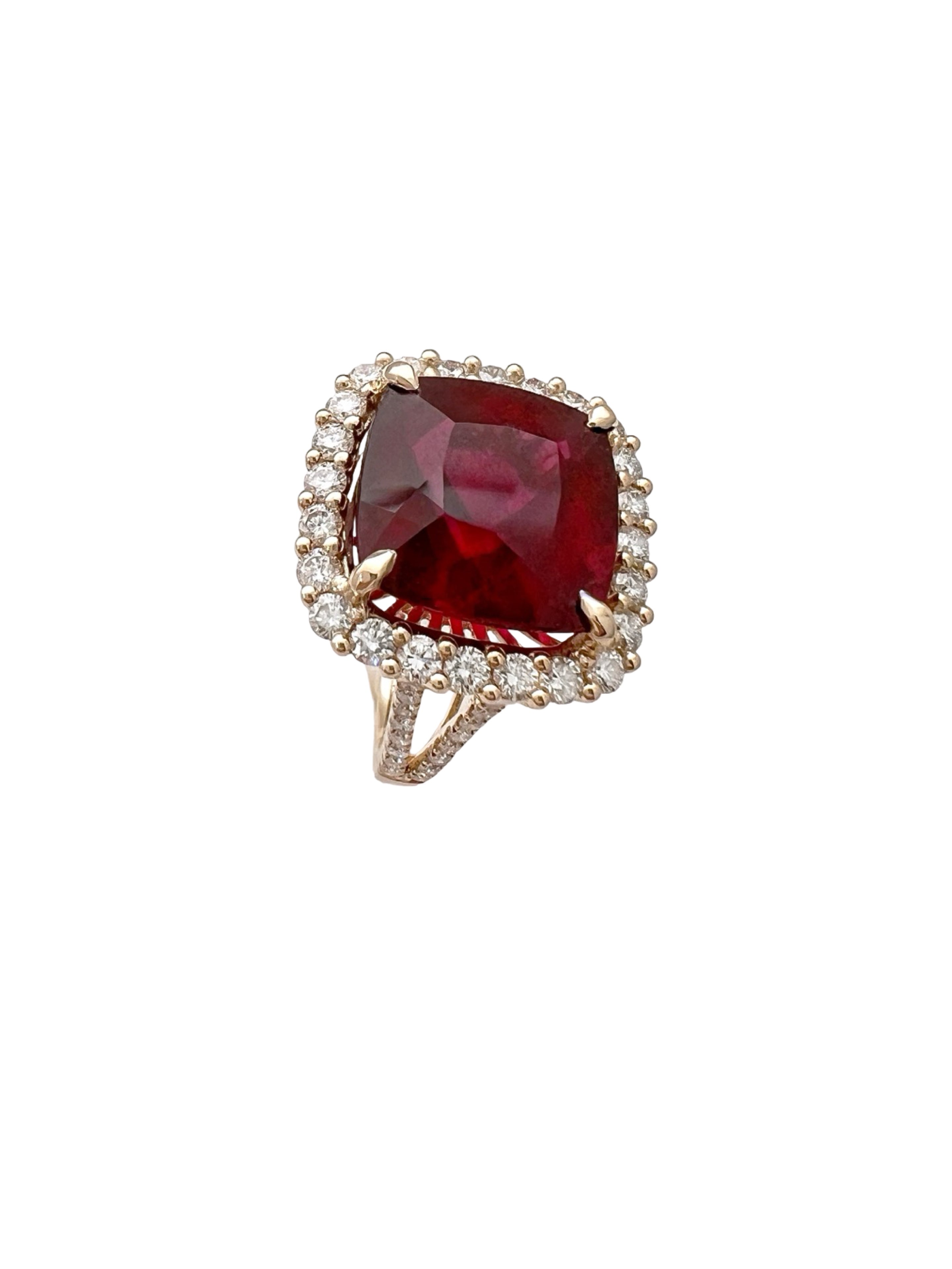 11.95 Carats Rubellite Tourmaline (Certified) & 1.76 Carats Diamonds VS2 Set In 14K Yellow Gold Ring