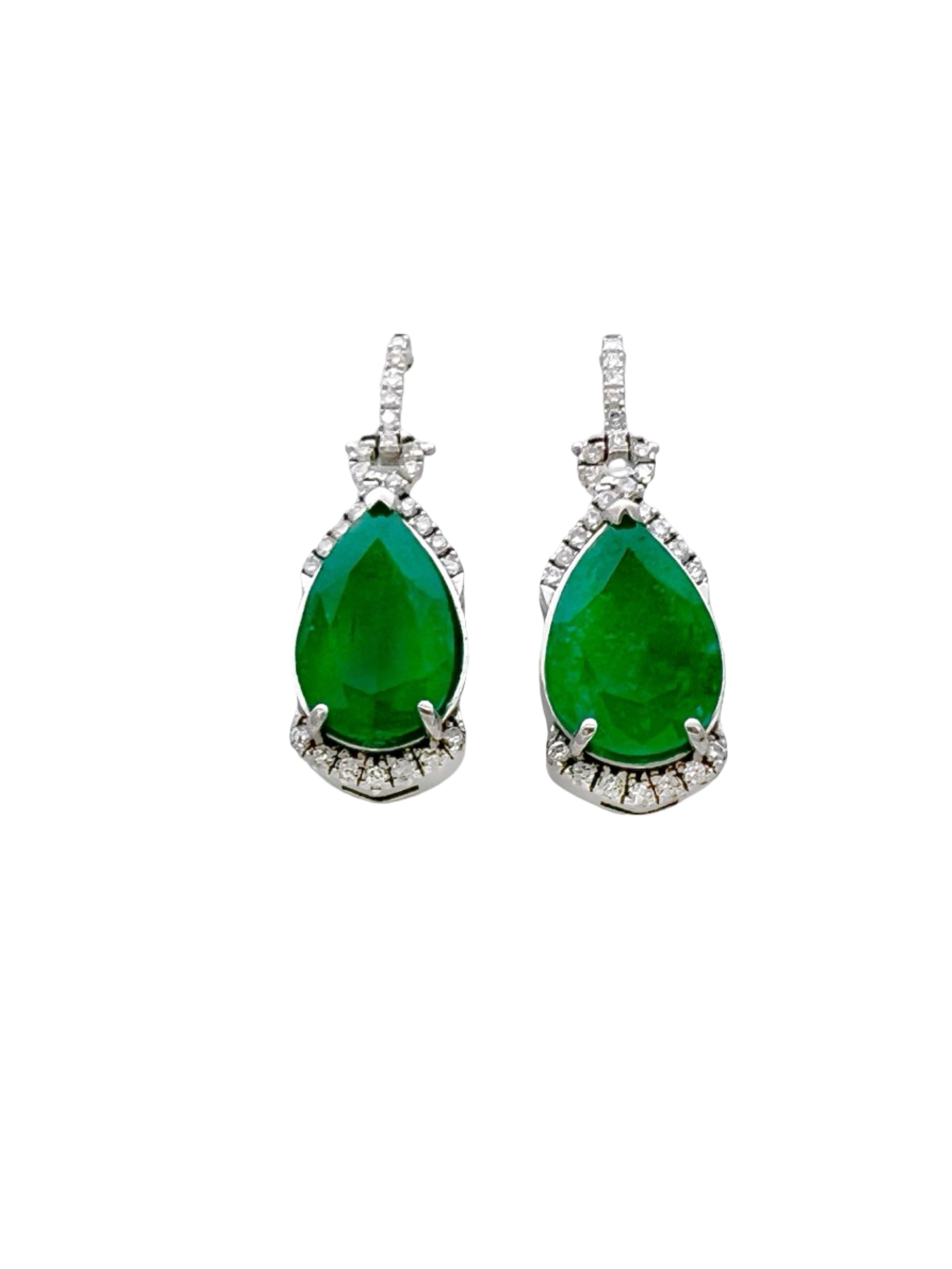 5.76 Carats Colombian Emeralds F1 (Certified) & 0.81 Carats Diamonds Set in 14K White Gold Earrings