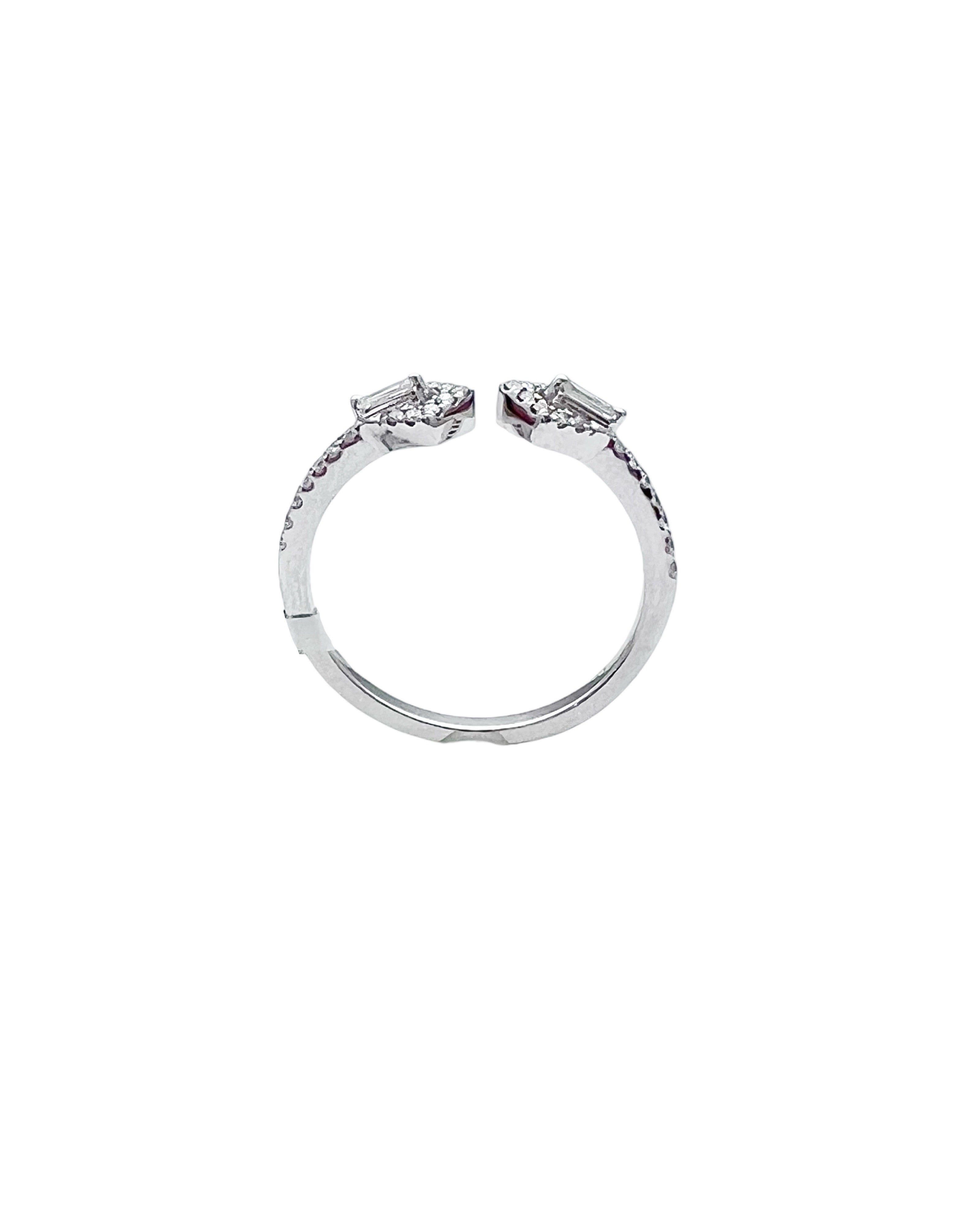 0.23 Carats Diamond VS2 Set In 14 Karat White Gold Gap Band
