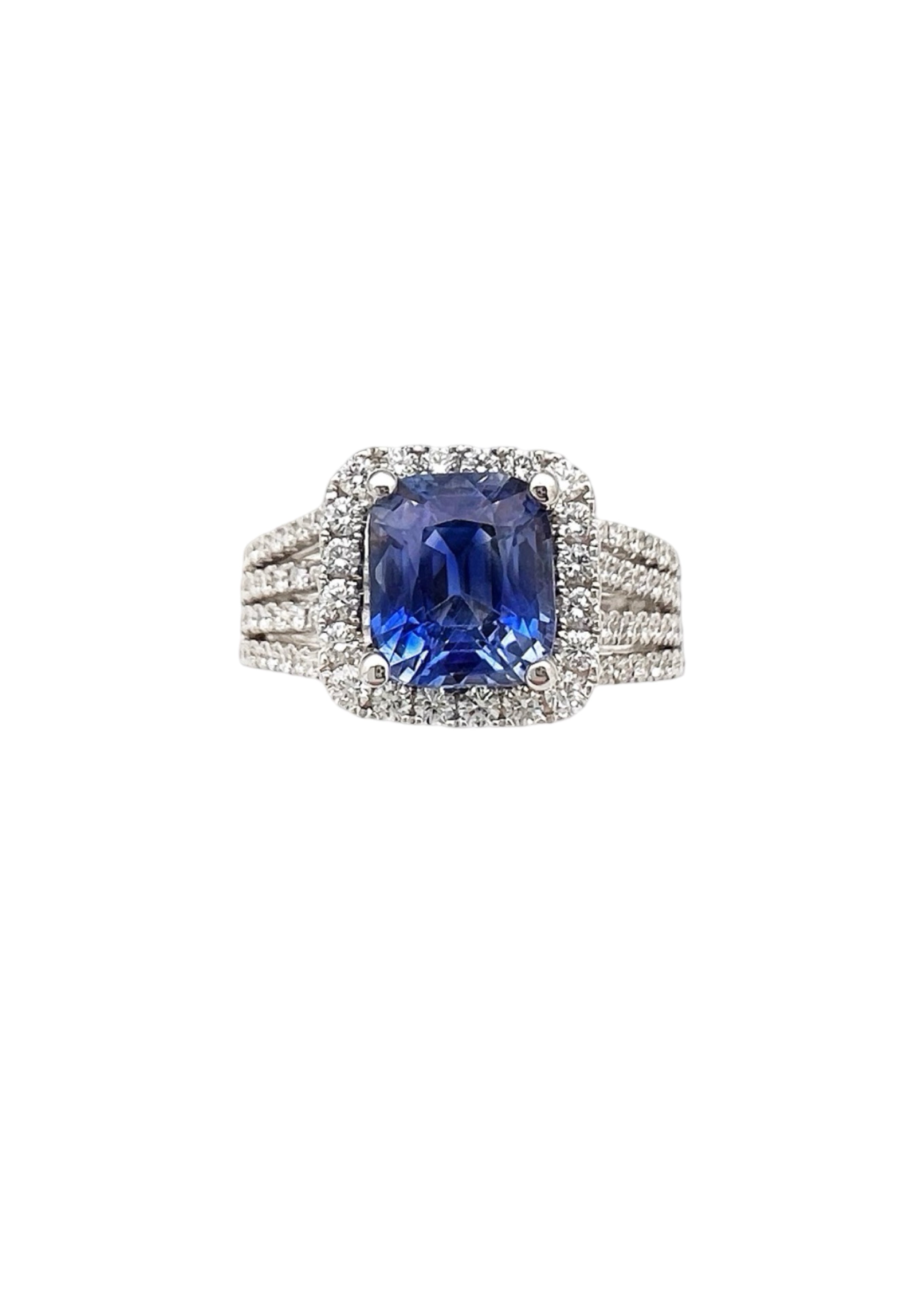 2.51 Carats Sapphire Ceylon Heated (Certified) & 1.48 Carats Diamonds VS2 Set In 14K White Gold Ring