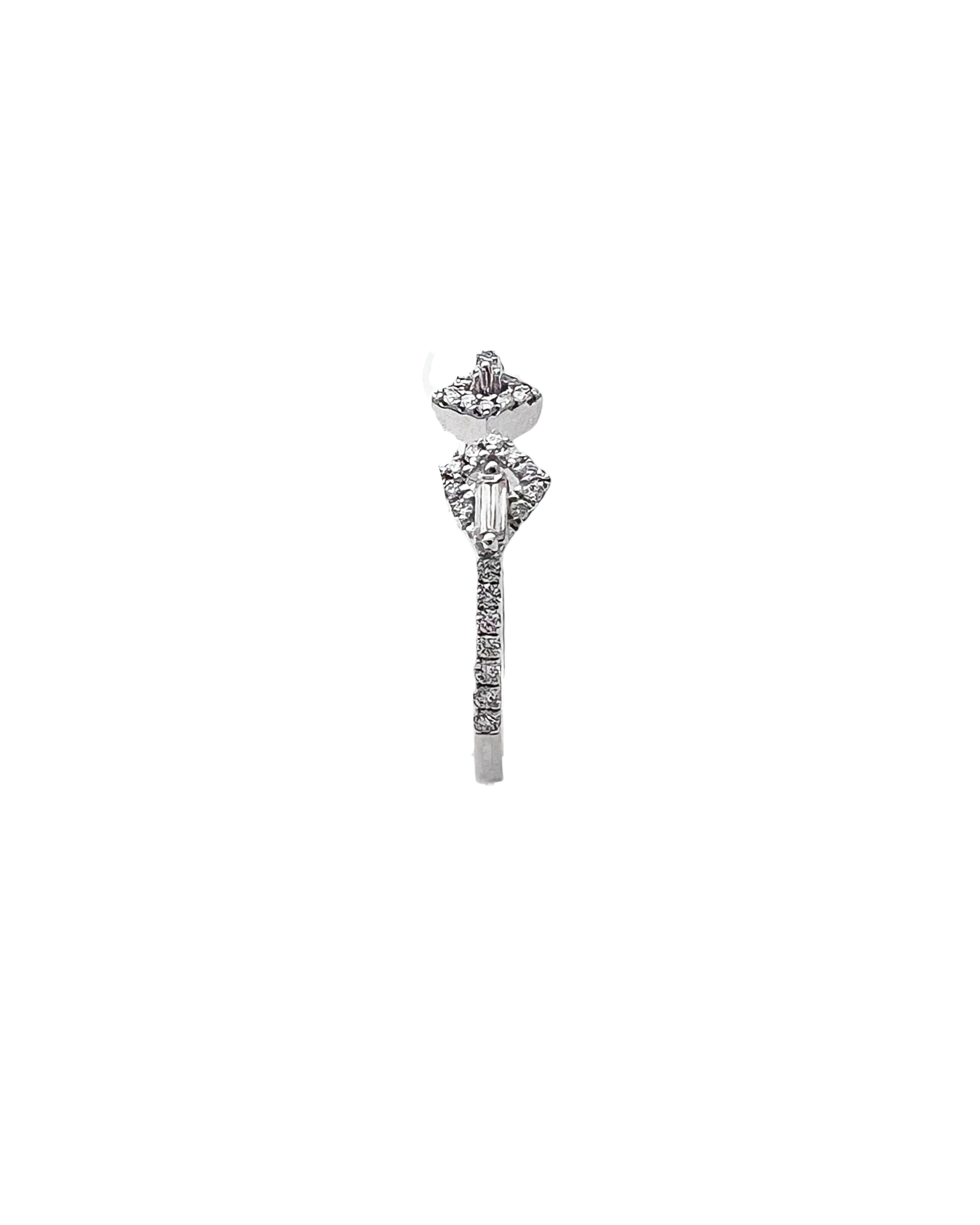 0.23 Carats Diamond VS2 Set In 14 Karat White Gold Gap Band