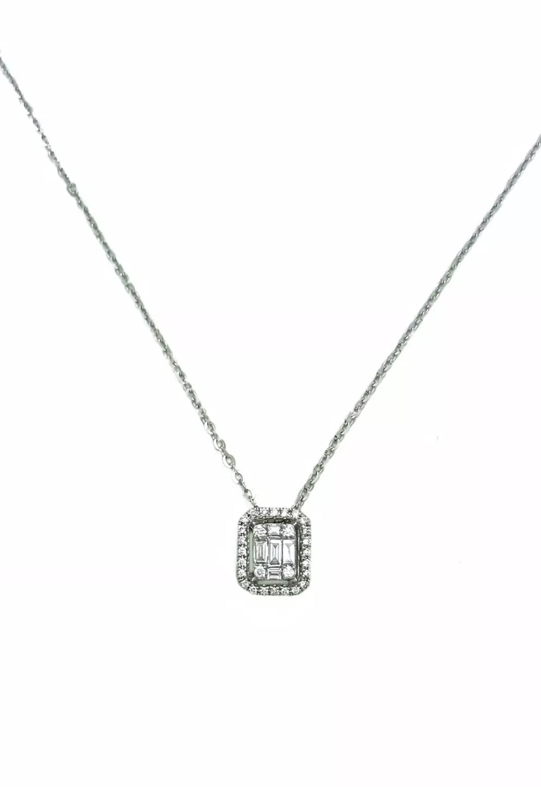 0.43 Carats Diamond 14K White Gold Pendant And Adjustable Chain