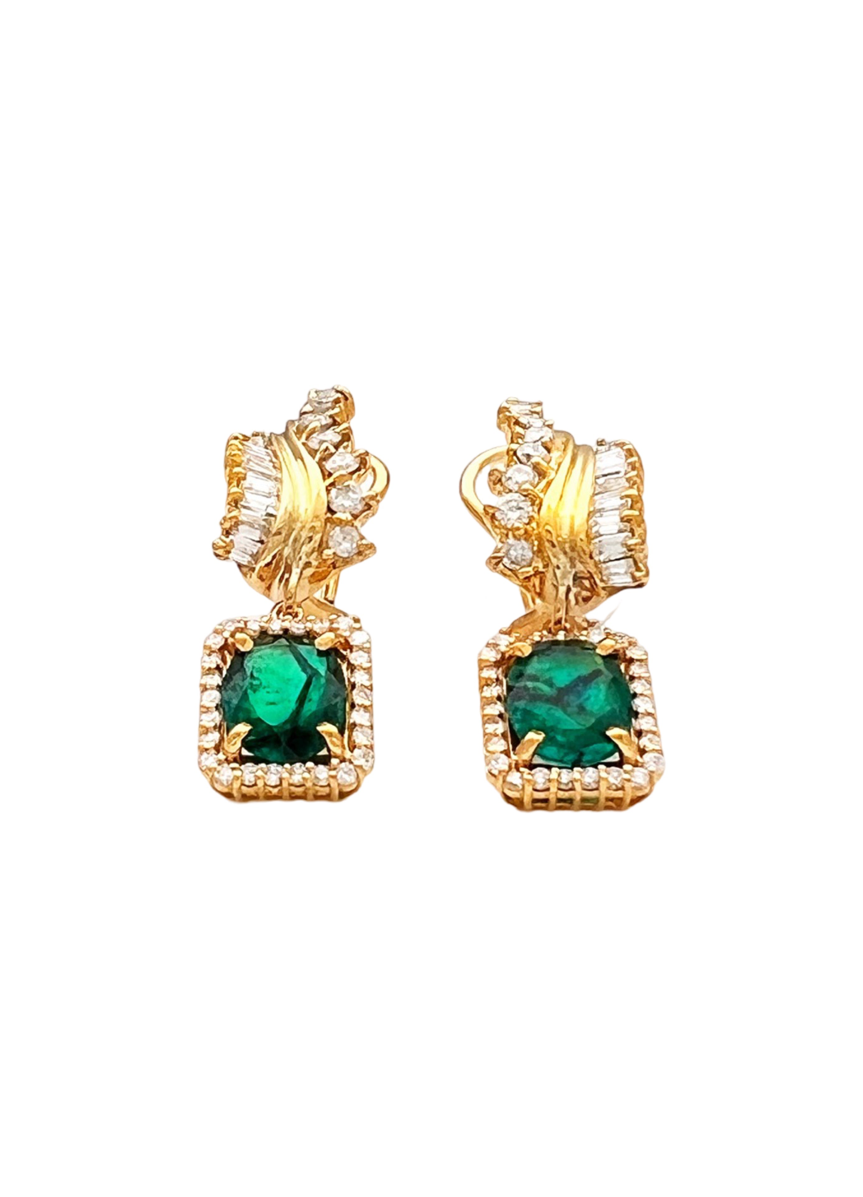 3.26Ct Trapiche Emerald F1-N/O (Col.)Certified & 2.01Ct Dia 18K Yel-Gold Earring
