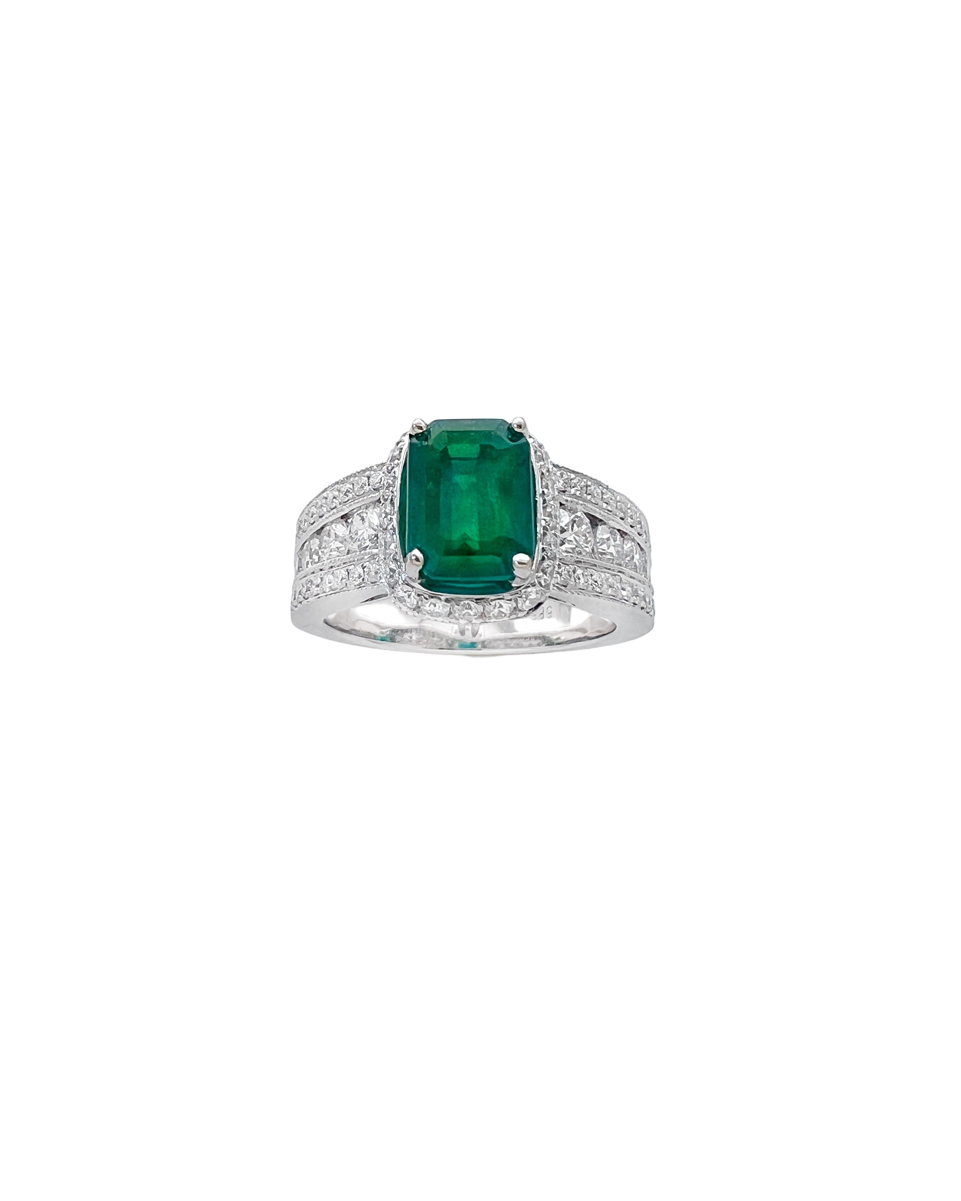 2.01 Carats Emerald Zambian F1 (Certified) & 2.01 Carats Diamond VS2 Set In 14 Karat White Gold Ring