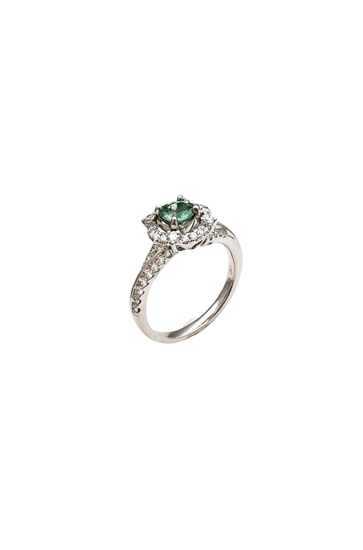 0.57 Carats Alexandrite GIA (Certified) & 0.92 Carats Diamond VS2 Set In 14K White Gold Ring