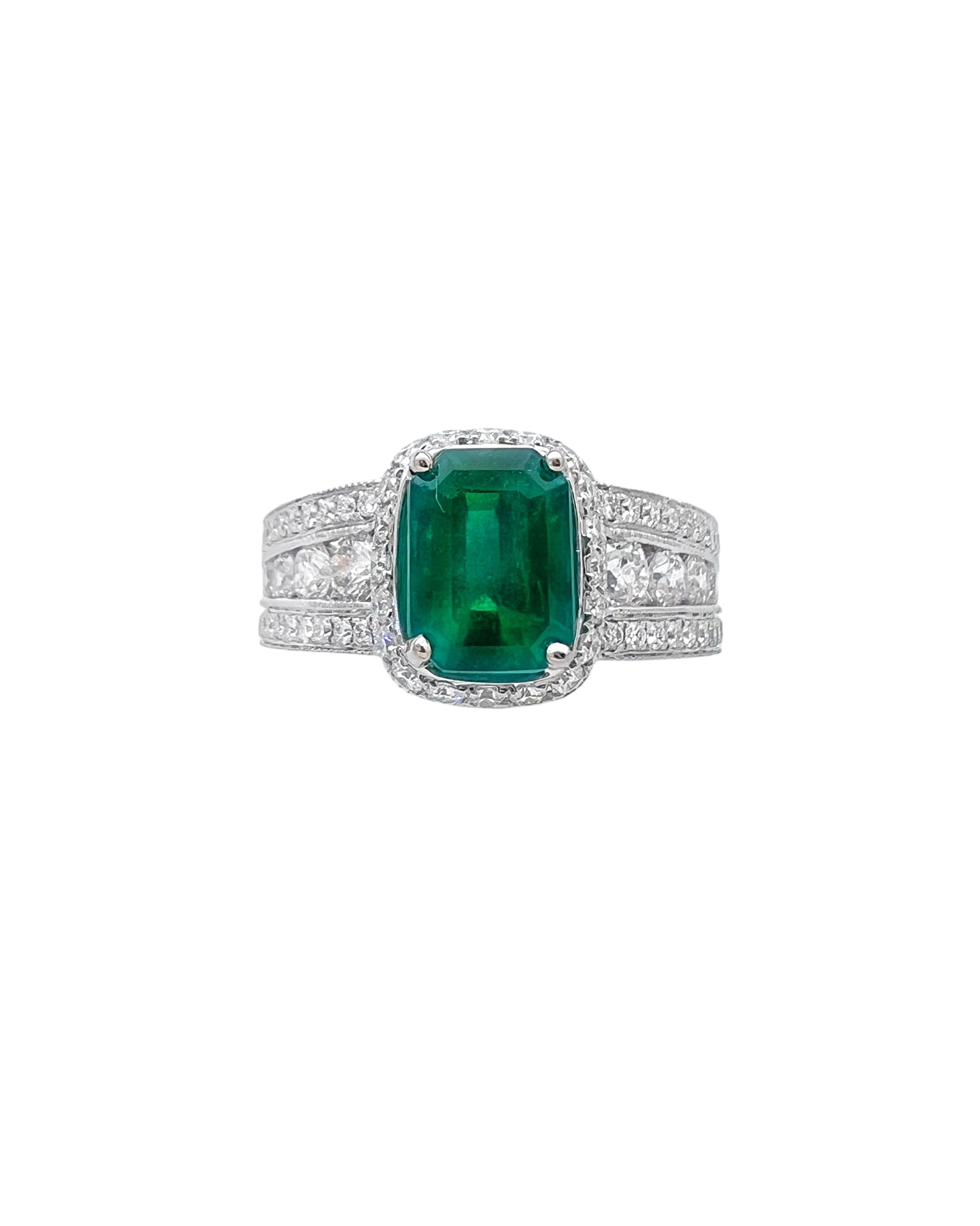 2.01 Carats Emerald Zambian F1 (Certified) & 2.01 Carats Diamond VS2 Set In 14 Karat White Gold Ring